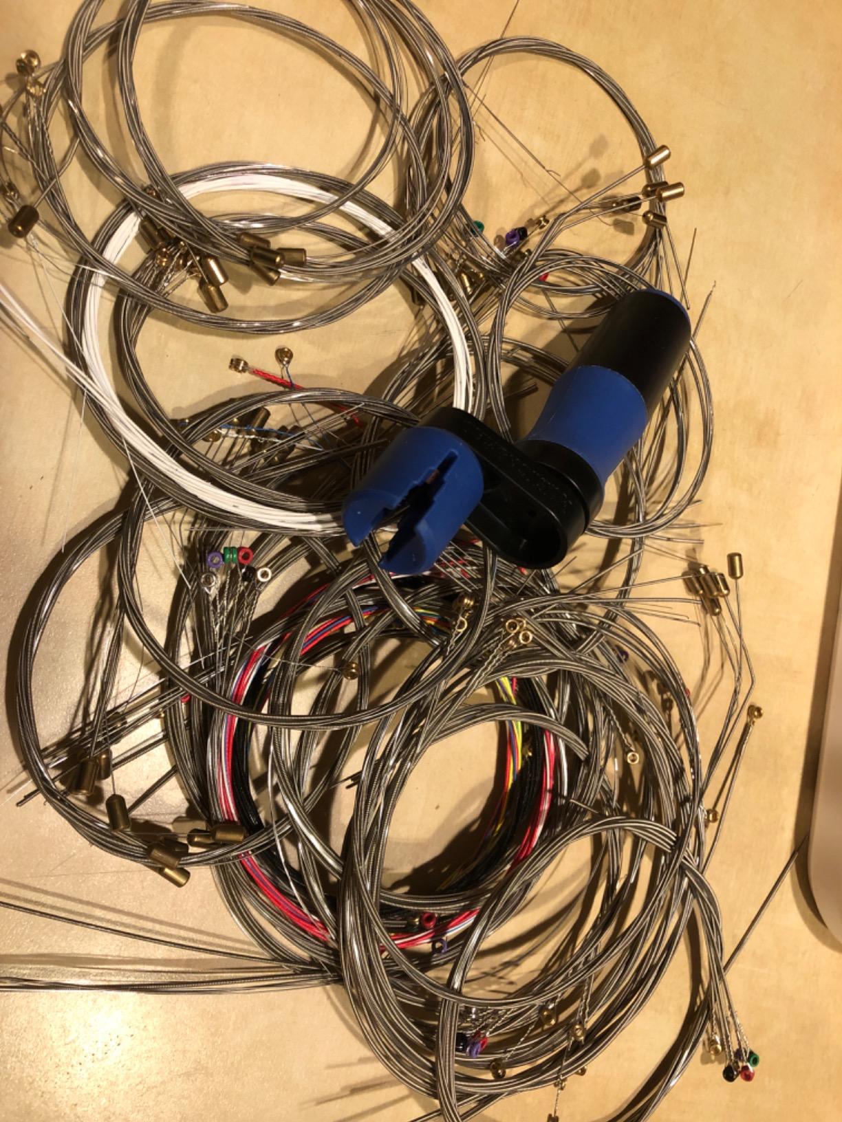 MusicNomad MN221 GRIP Guitar String Peg Winder, Rubber Lined & Dual Bearing customer photo 2