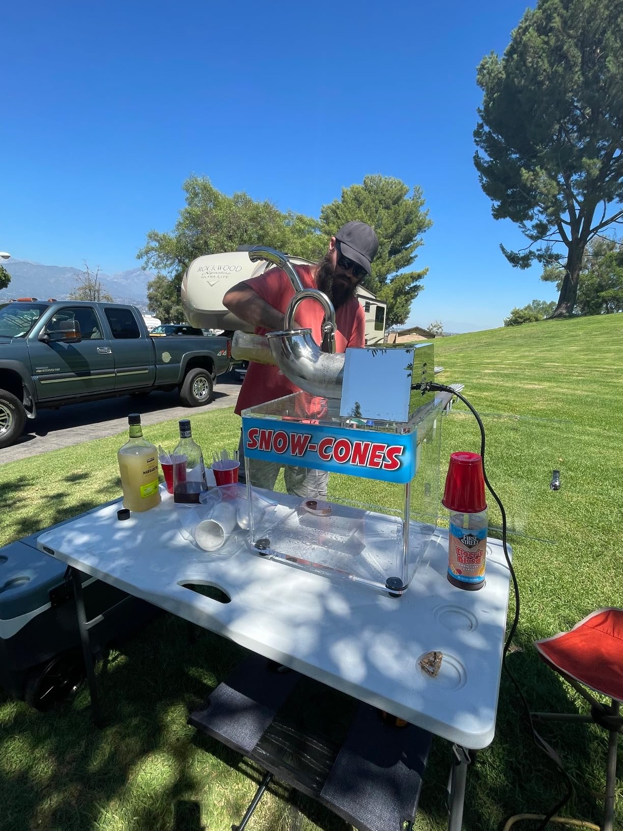 Costzon Commercial Snow Cone Machine, 440lbs/H Stainless Steel Ice Shaver with Dual Blades, 110V Electric Snow Cone Maker, Shaved Ice Machine with Safety On/Off Switch for Home, Party, Restaurant, Bar customer photo 2