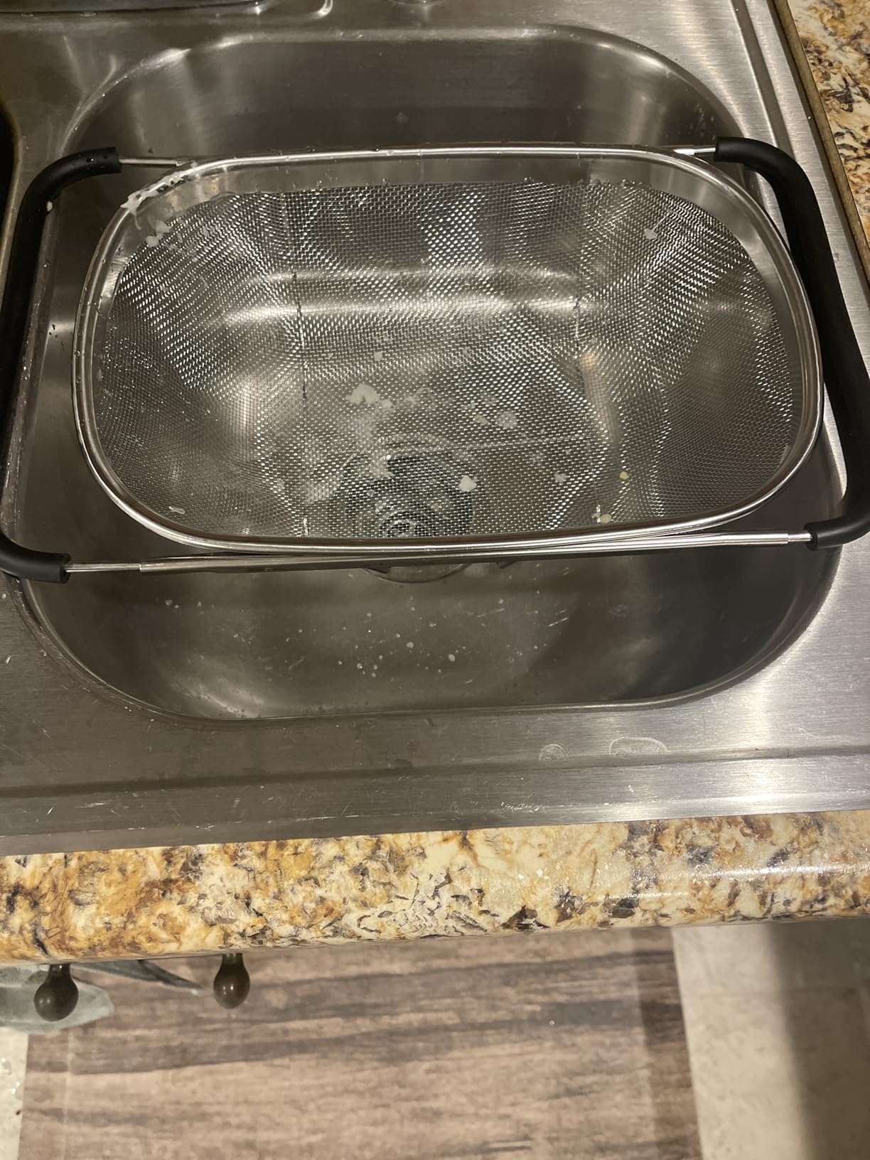 U.S. Kitchen Supply Stainless Steel Colander Strainer - 6-Quart Collapsible Colander with Expandable Rubber Handles - Rectangular Sieve, Fine Mesh Stainless Steel Strainers and Colanders for Kitchen customer photo 1