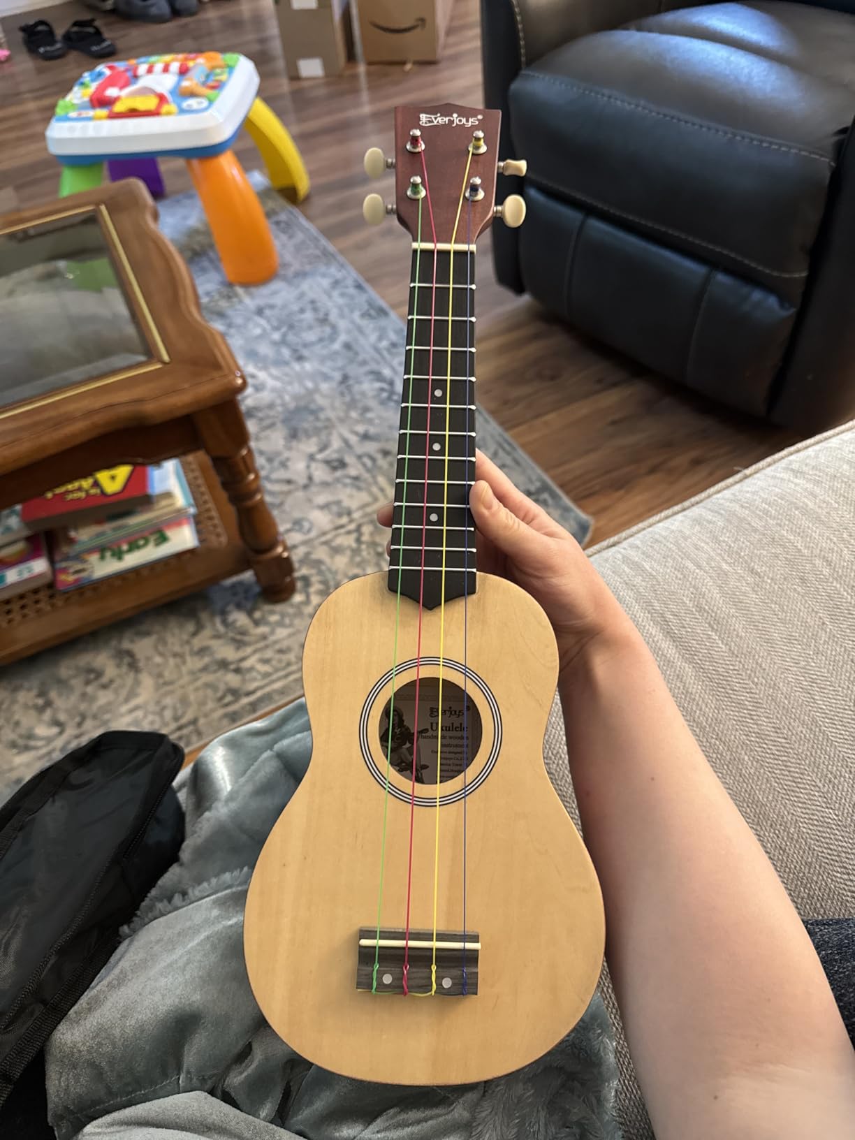 Everjoys Soprano Ukulele Beginner Pack-21 Inch w/Rainbow String Free Online Lesson Gig Bag Digital Tuner Pick All in One Kit customer photo 2