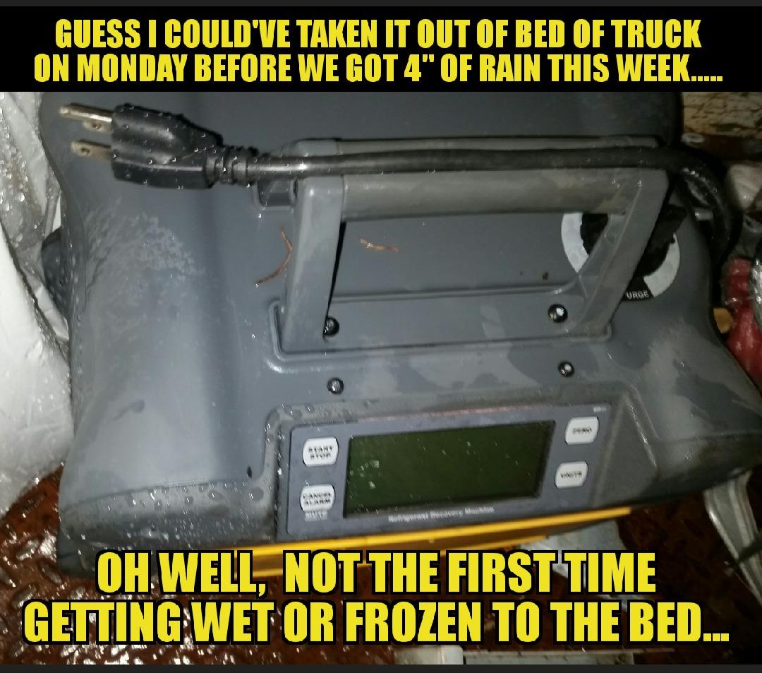 Fieldpiece - MR45 Lightweight Digital Refrigerant Recovery Machine - Wide Operating Voltage with Easy Access Ports - A2L Compatible customer photo 2