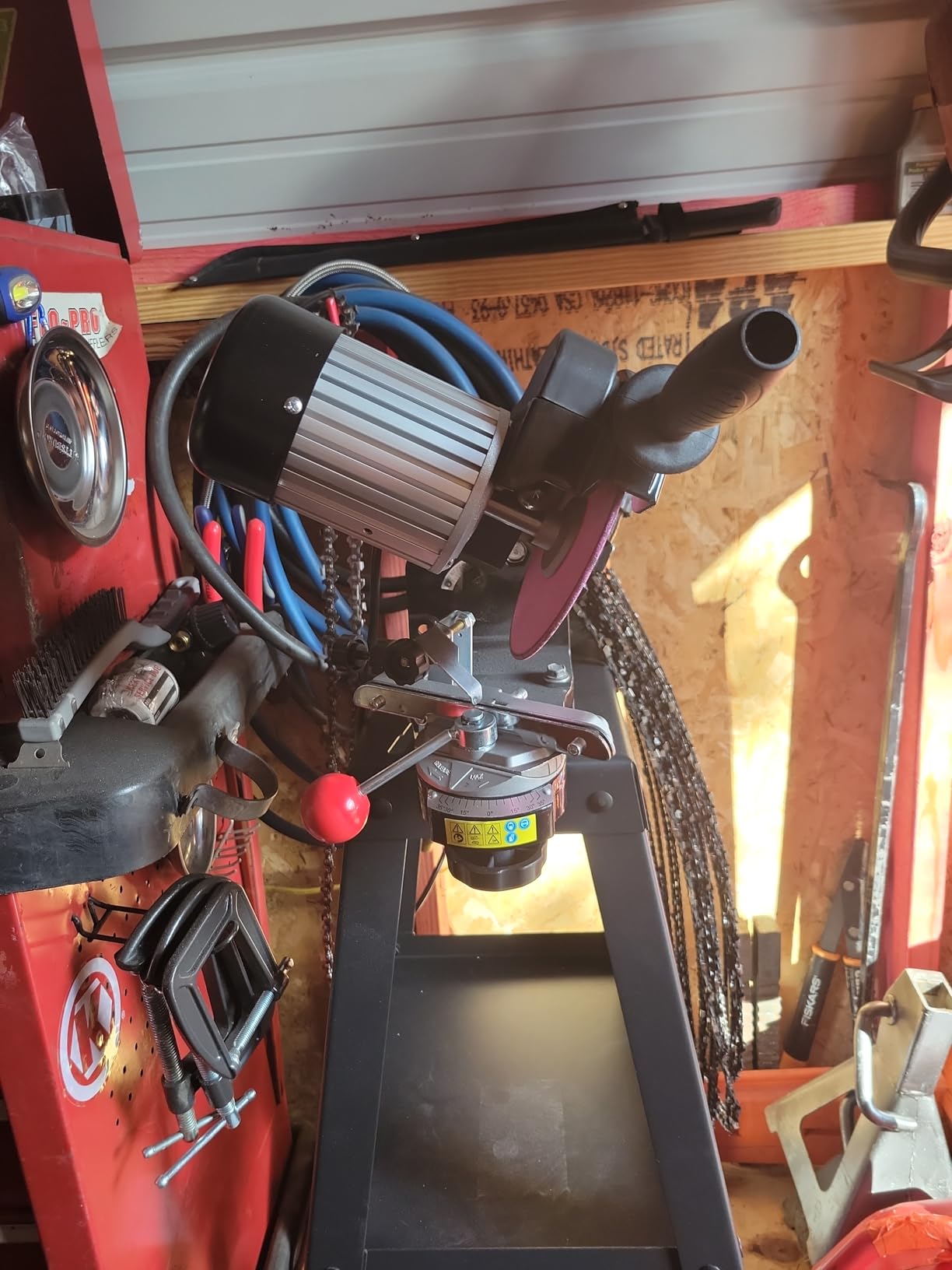 VEVOR Electric Chainsaw Sharpener, 230W Professional Multi-Angle Adjustable Chain Grinder 3000RPM, Electric Chainsaw Blade Sharpener for 1/4