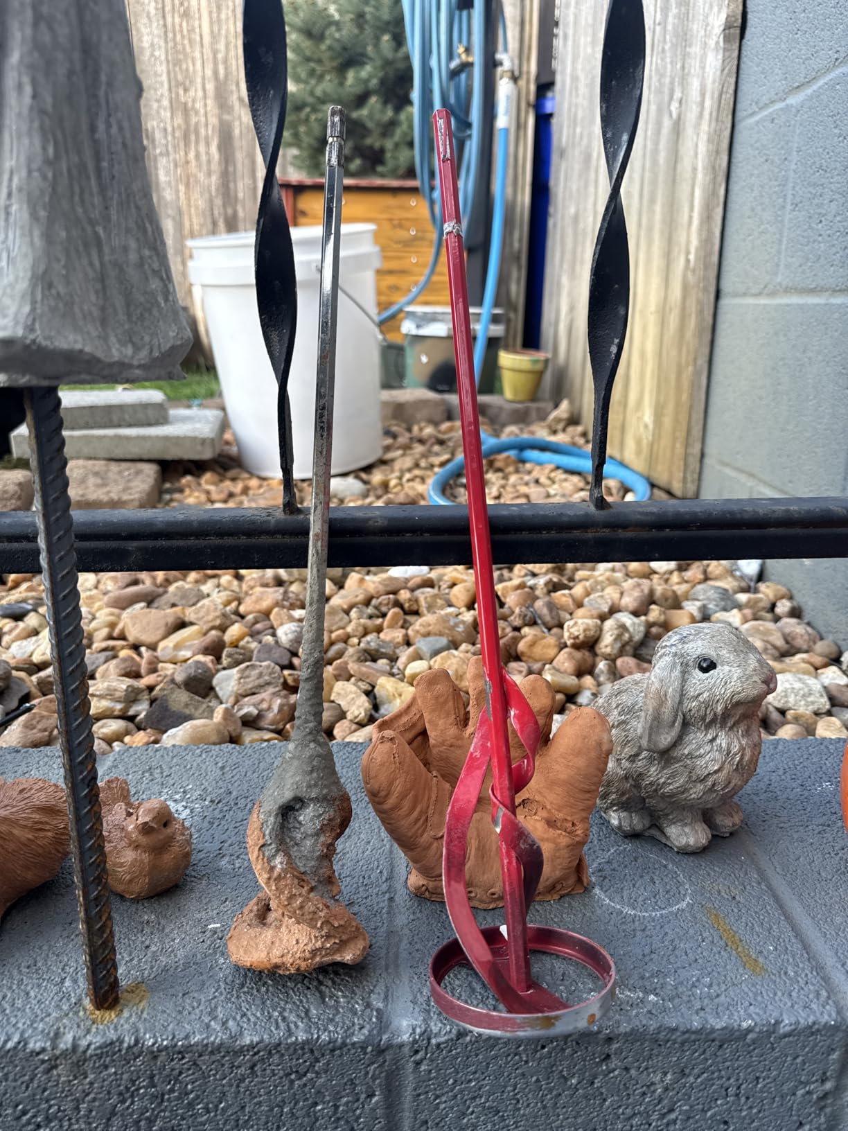 Edward Tools Paint and Mud Mixer for Drill - Mixes 1 to 3 Gallons - 15 3/4