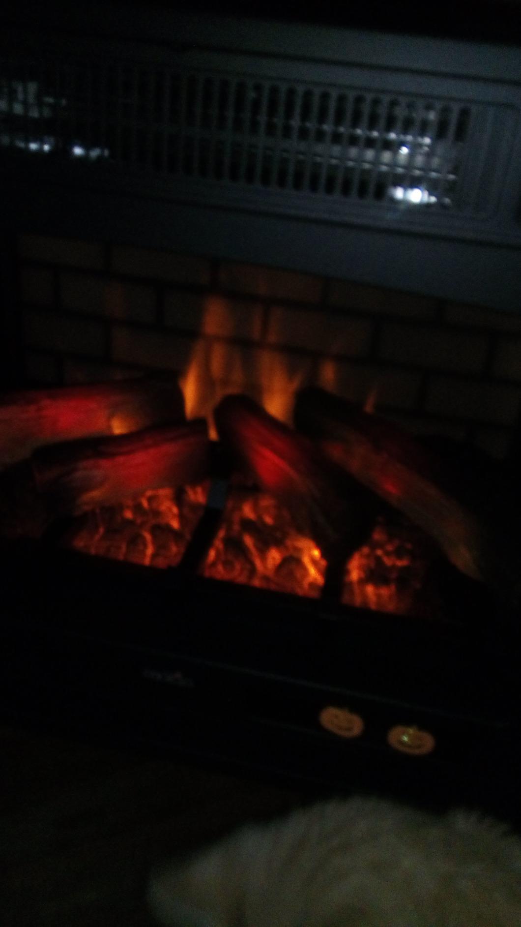 duraflame Freestanding Electric Fireplace Stove Heater with 3D Flame Effect for 1,000 Sq. Ft, Bronze customer photo 2