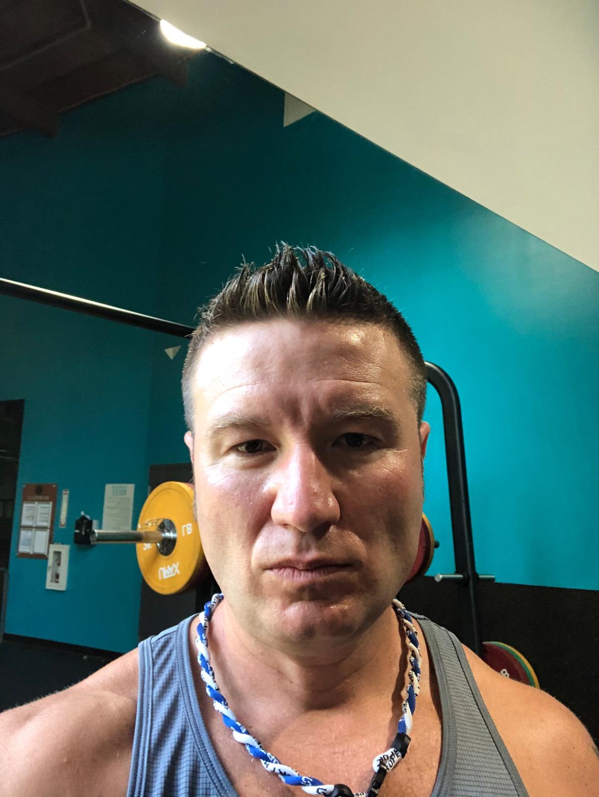 Jawzrsize Jaw, Face, and Neck Exerciser - Define Your Jawline, Slim and Tone Your Face, Look Younger and Healthier - Helps Reduce Stress and Cravings - Facial Exerciser (Level 4 - Elite) (Green) customer photo 1