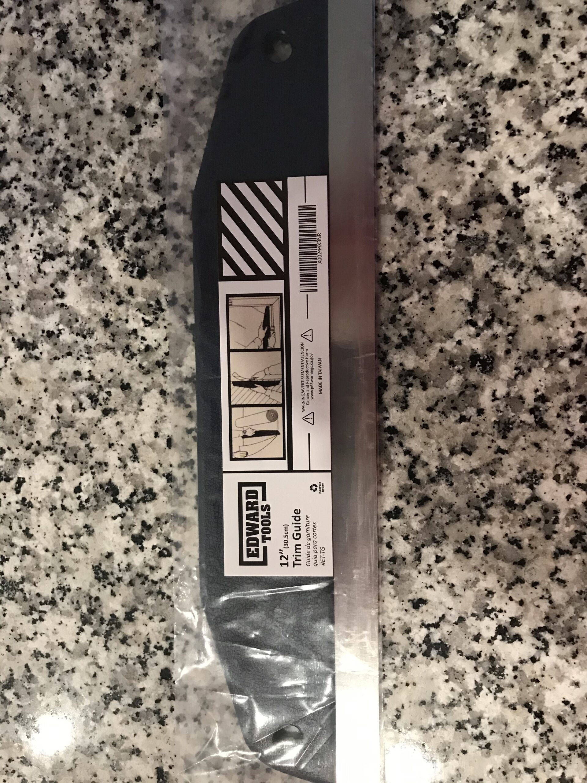 Edward Tools Paint Trim Guard - 12 Stainless Steel Trim Guide Blade is perfect size for painting - Works for cutting guide - Ideal thickness for precision painting customer photo 1