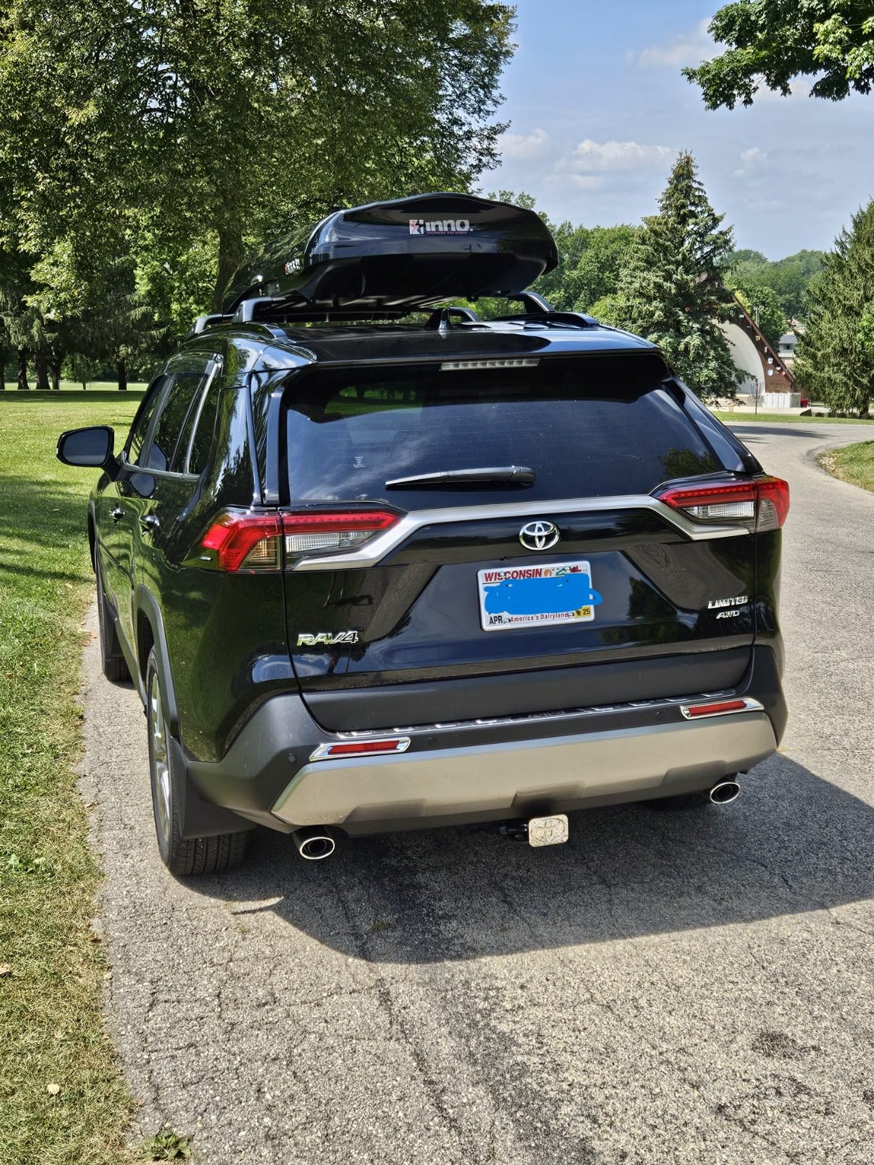 INNO BRM660BK Wedge Cargo Box - 11 Cubic FT (Gloss Black) customer photo 2