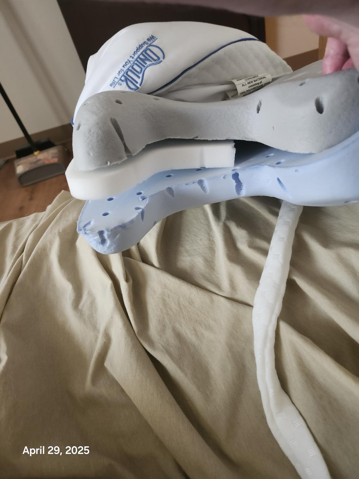 Contour CPAPMax 3-in-1 Adjustable CPAP Comfort Pillow for Side, Back or Stomach Sleepers to Reduce Air Leaks, Dryness & Mask Discomfort - Works with All Mask Types customer photo 2