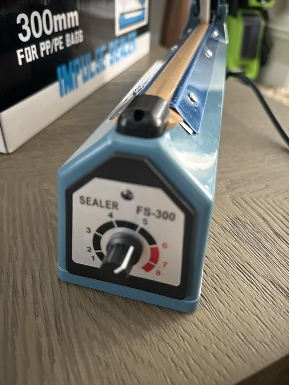 METRONIC Impulse Sealer 8 inch, Manual Heat Sealer Machine for Plastic Bags, Shrink Wrap Bag Sealers Heavy Duty Sealing Machine With Repair Kit (Blue) customer photo 2