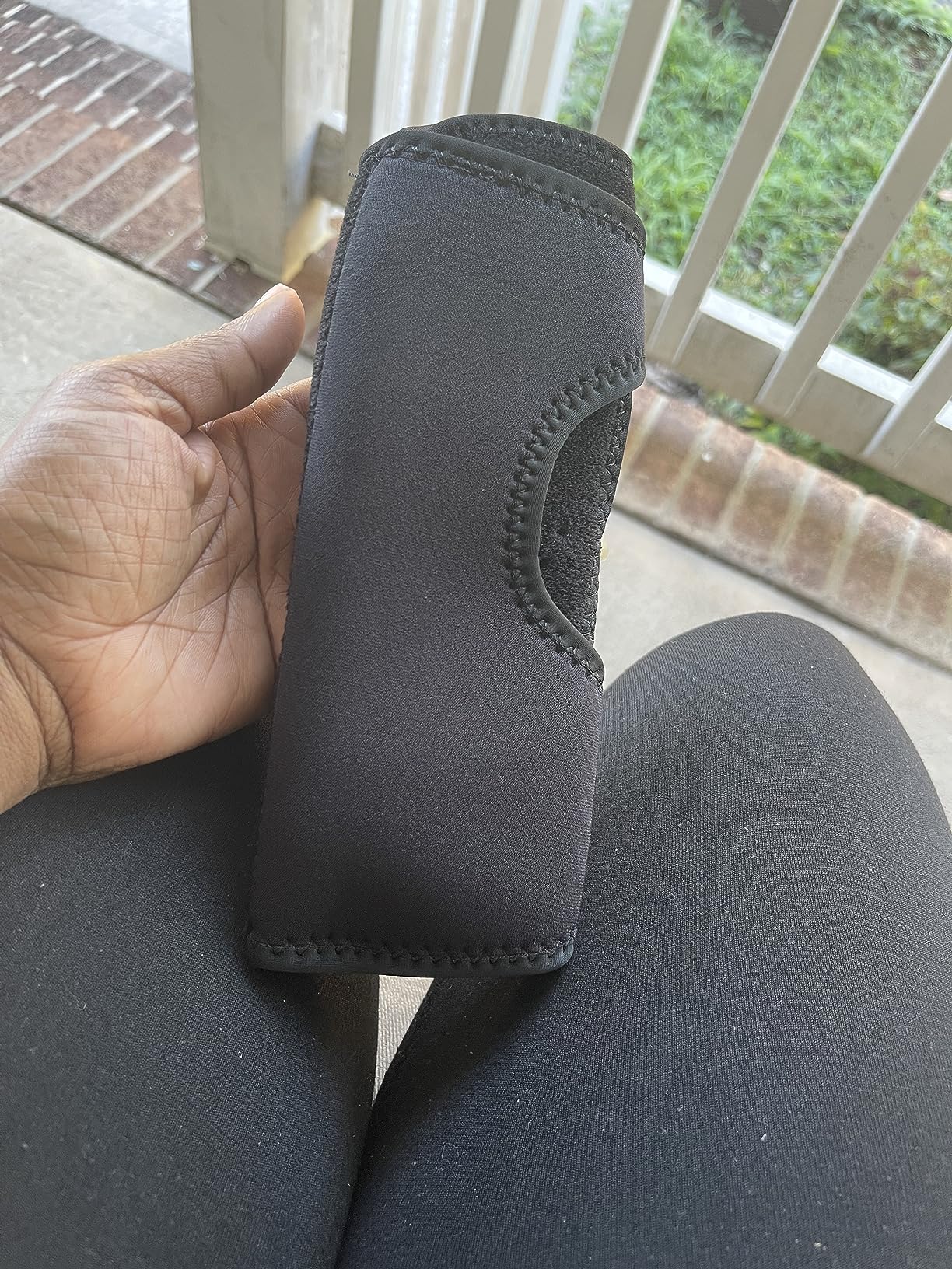 BraceUP Carpal Tunnel Wrist Brace Night Support Lightweight Splint with Cushioned Pads, Night Sleep Wrist Support Brace for Pregnancy, Hand Support, and Tendonitis Arthritis Pain Relief customer photo 2