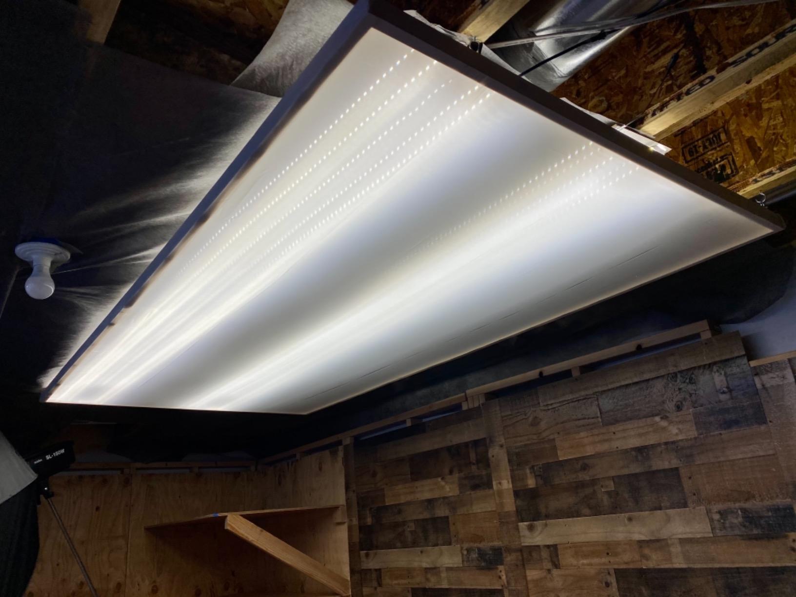 Neewer 20x5 feet/6x1.5 meters Polyester White Seamless Diffusion Fabric for Photography Softbox, Light Tent and DIY Lighting Modifier customer photo 1