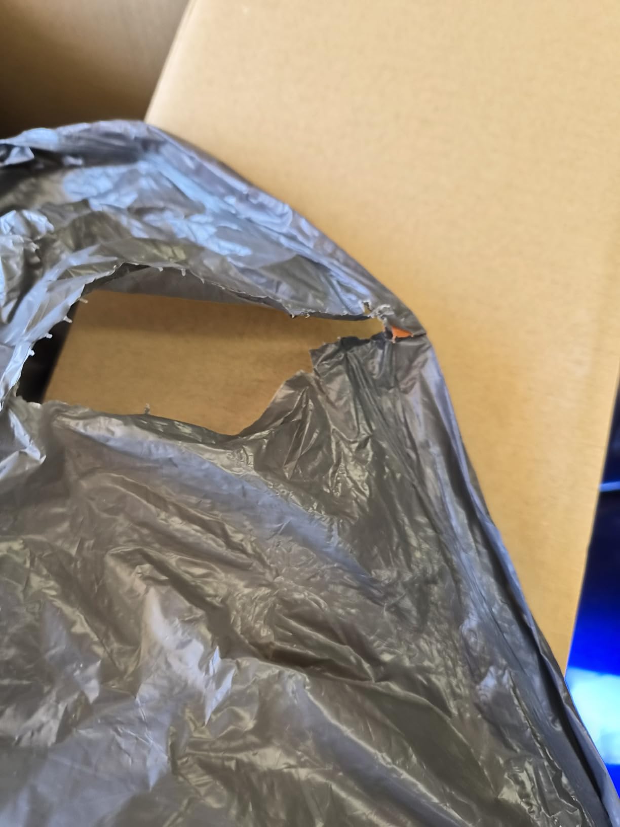 Joseph Joseph Intelligent Waste Titan Trash Can Compactor with Odor Filter, Compacts up to 3x trash, 30L/7.9 Gallons, Stainless Steel customer photo 2