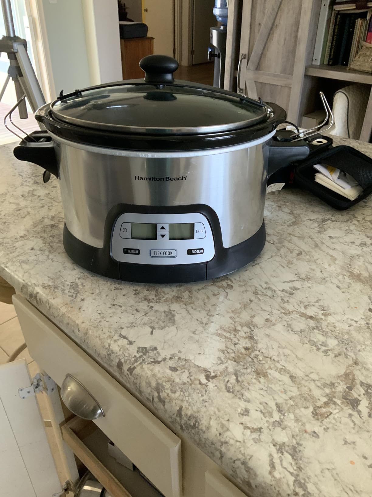 Hamilton Beach 33861 Portable Programmable Slow Cooker, Dishwasher Safe Crock, 6 Qt, FlexCook Dual Digital Timer/2 Heat Settings, Lid Lock for Easy Travel customer photo 1