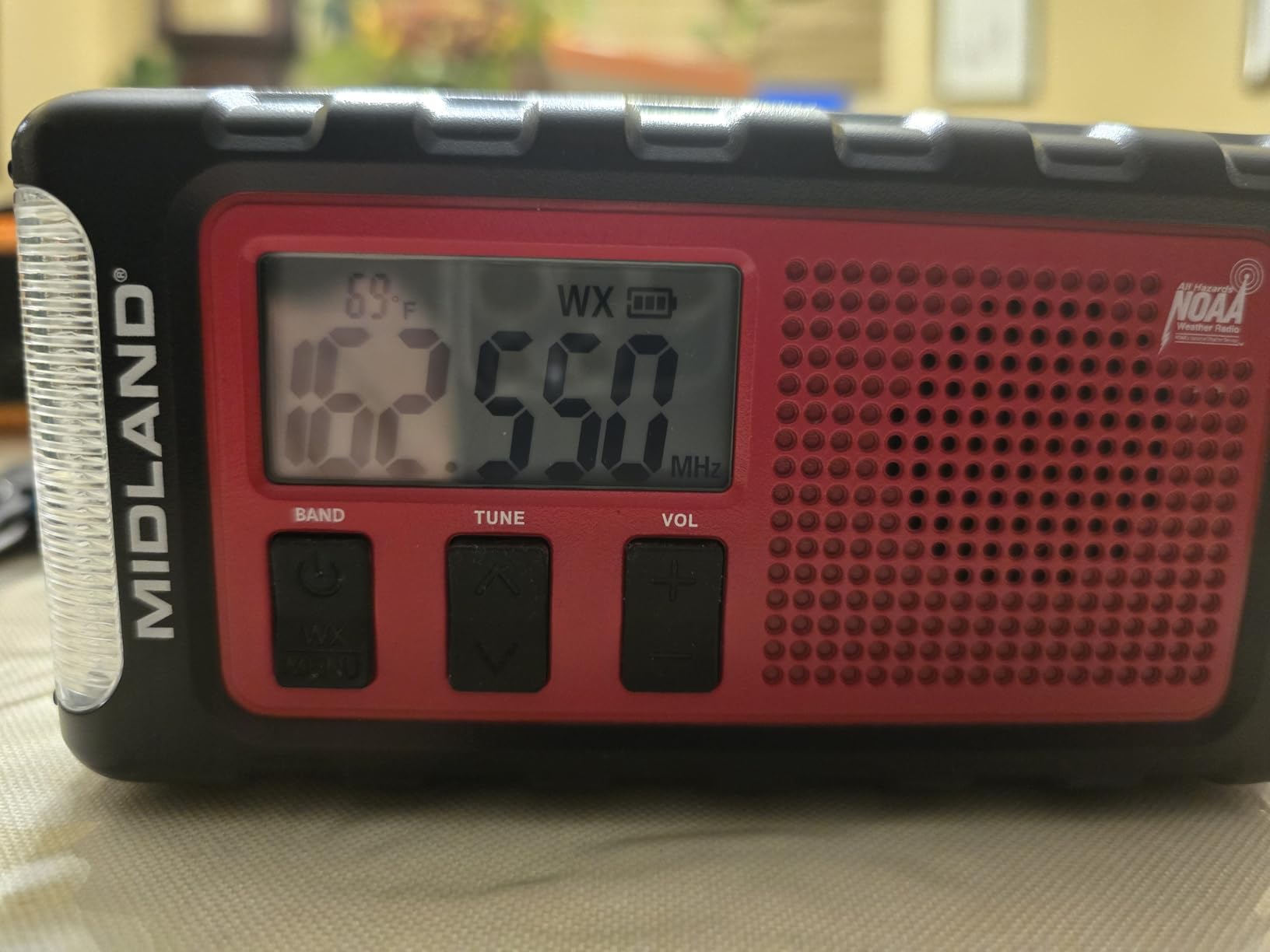 Midland - WR400 Weather Radio Deluxe - NOAA Emergency Alert Scanner - Home Use with Battery Backup - Local County Programming Over 80 Emergency Voice Flashing Alerts - Alarm Clock AM/FM Radio customer photo 1