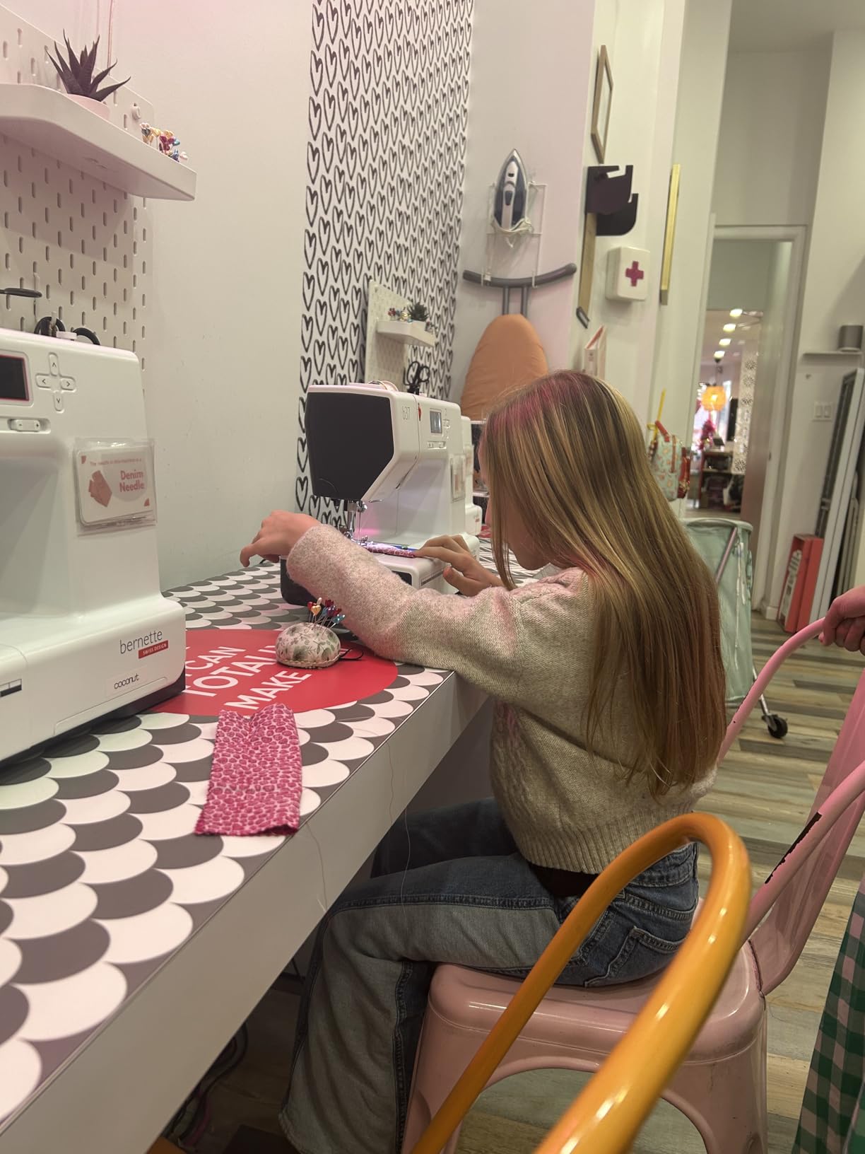 Bernette B37 Computerized Sewing Machine with LCD Display | Advanced Sewing & Quilting | 50 Stitches, One-Step Buttonhole, Automatic Needle Threader, Free Arm, LED Light |Adjustable Stitches customer photo 1