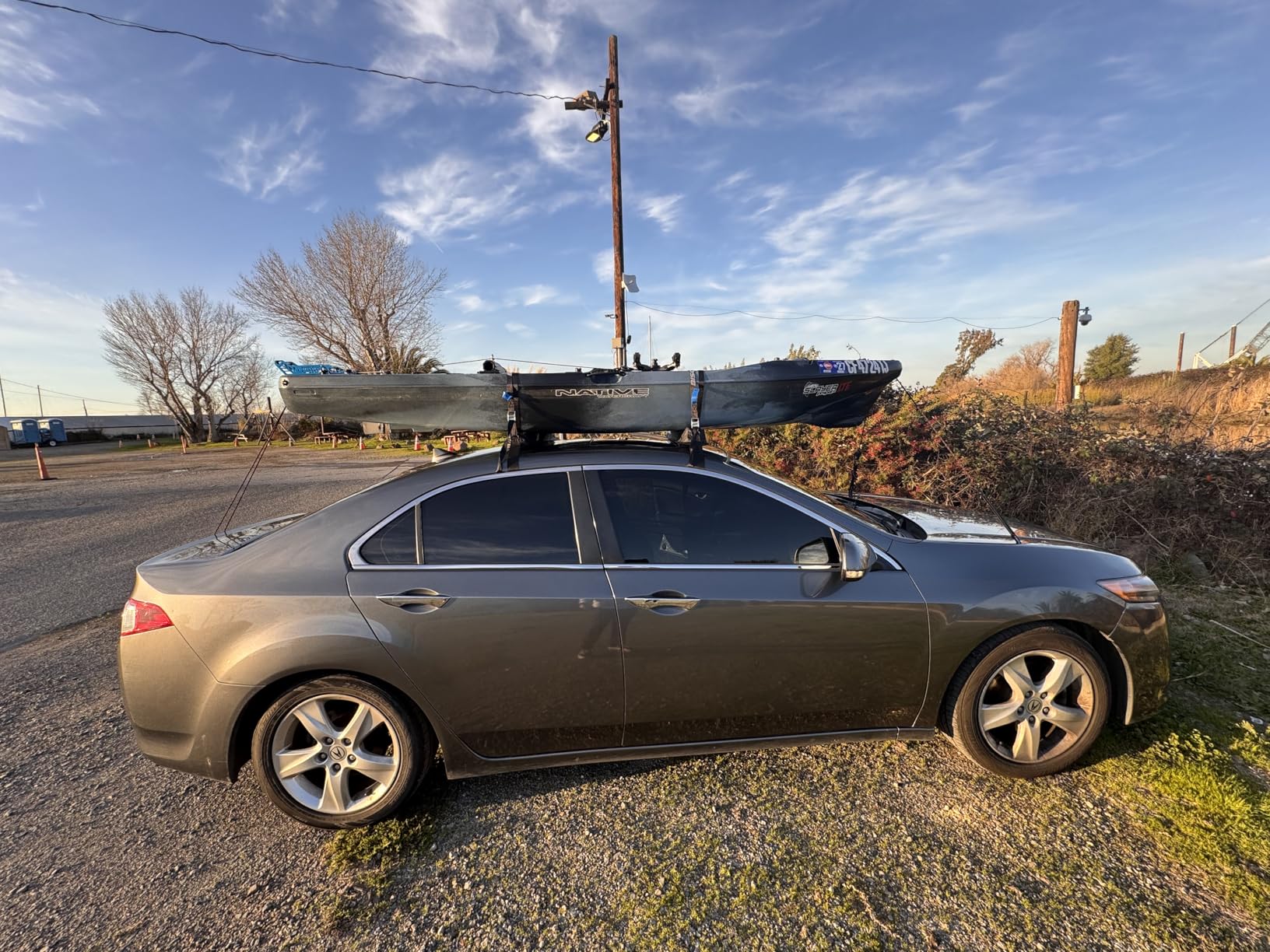 Yakima EasyTop Temporary Roof Rack with Heavy Duty Straps, Double Latching Buckle, and Tie Down Rope for Boats, Skis, and Snowboards, Black customer photo 2