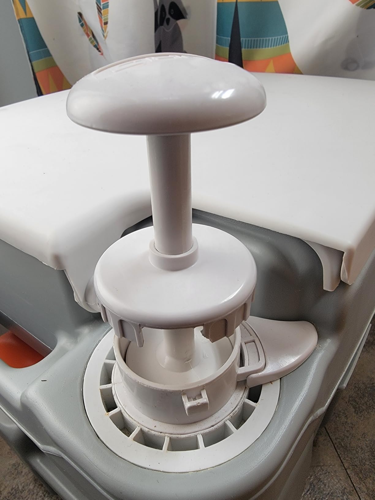 SereneLife 5.2 Gal Portable Camping Toilet For Adults, 100+ Flushes, Porta Potty Camp Toilet with Detachable Waste Tank, Level Indicator, Carry Bag, Suitable for Camping, Hiking, and Boating customer photo 1