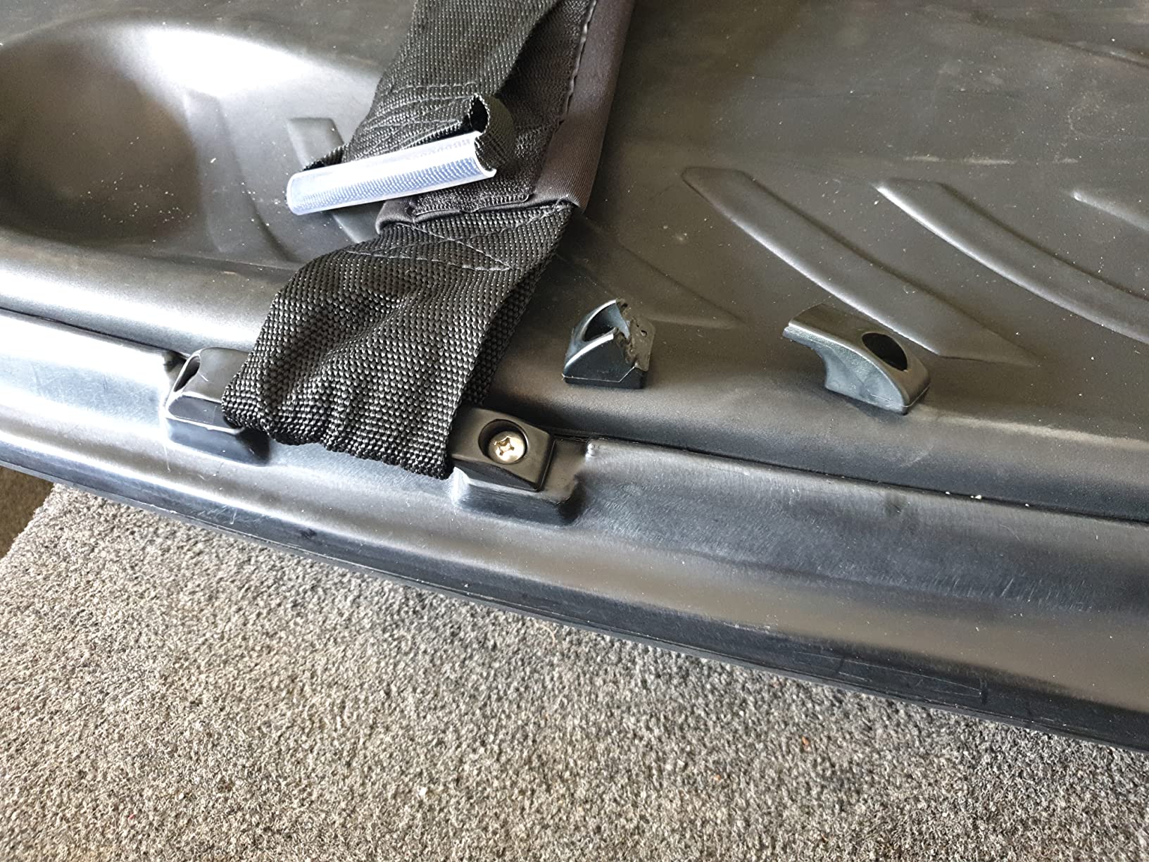 SereneLife Water Sport Kneeboard with Hook for Kids & Adults, Kneeboard with Strap for Boating, Waterboarding, Kneeling Boogie Boarding, Knee Surfing customer photo 4