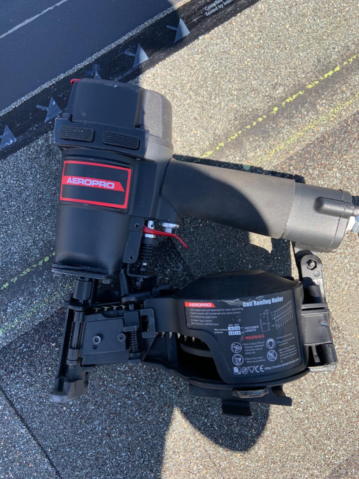 AeroPro CN45N Pneumatic Roofing Nailer - Professional Heavy-Duty Roofing Nail Gun for 15 Degree 3/4