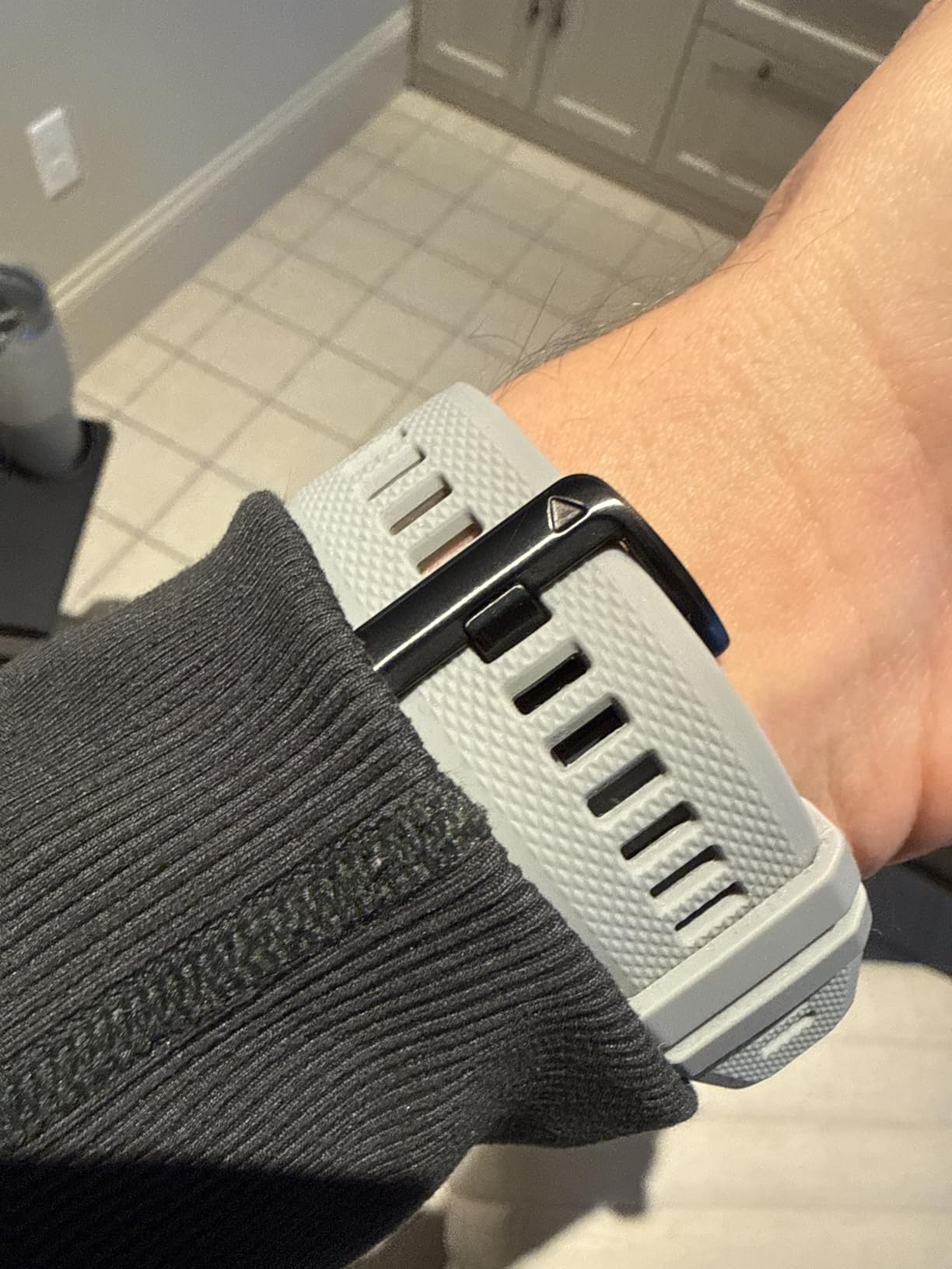 ANCOOL for Fenix 5/Fenix 6/Fenix 7 Band 22mm Silicone Watch Band for Fenix 8 Fenix E 47mm/Fenix 5 Plus/Fenix 6 Pro/Fenix 7 Pro/Forerunner 935(Black) customer photo 1