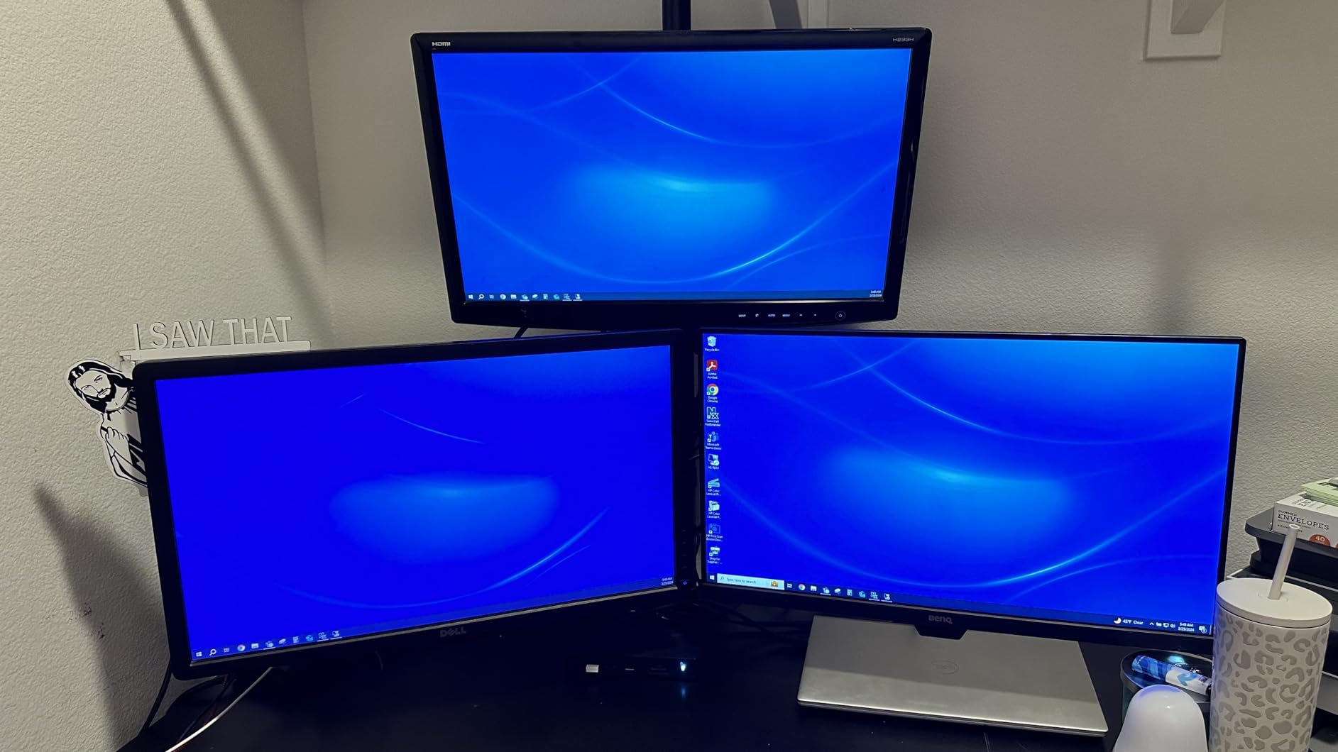 WALI Triple Monitor Mount for 13-27 inch Computer Screens, 3 Monitor Desk Mount, Holds up to 22 lbs, Adjustable Triple Monitors Stand with Swivel Tilt Rotation, 75x75/100x100mm (M003), Black customer photo 2