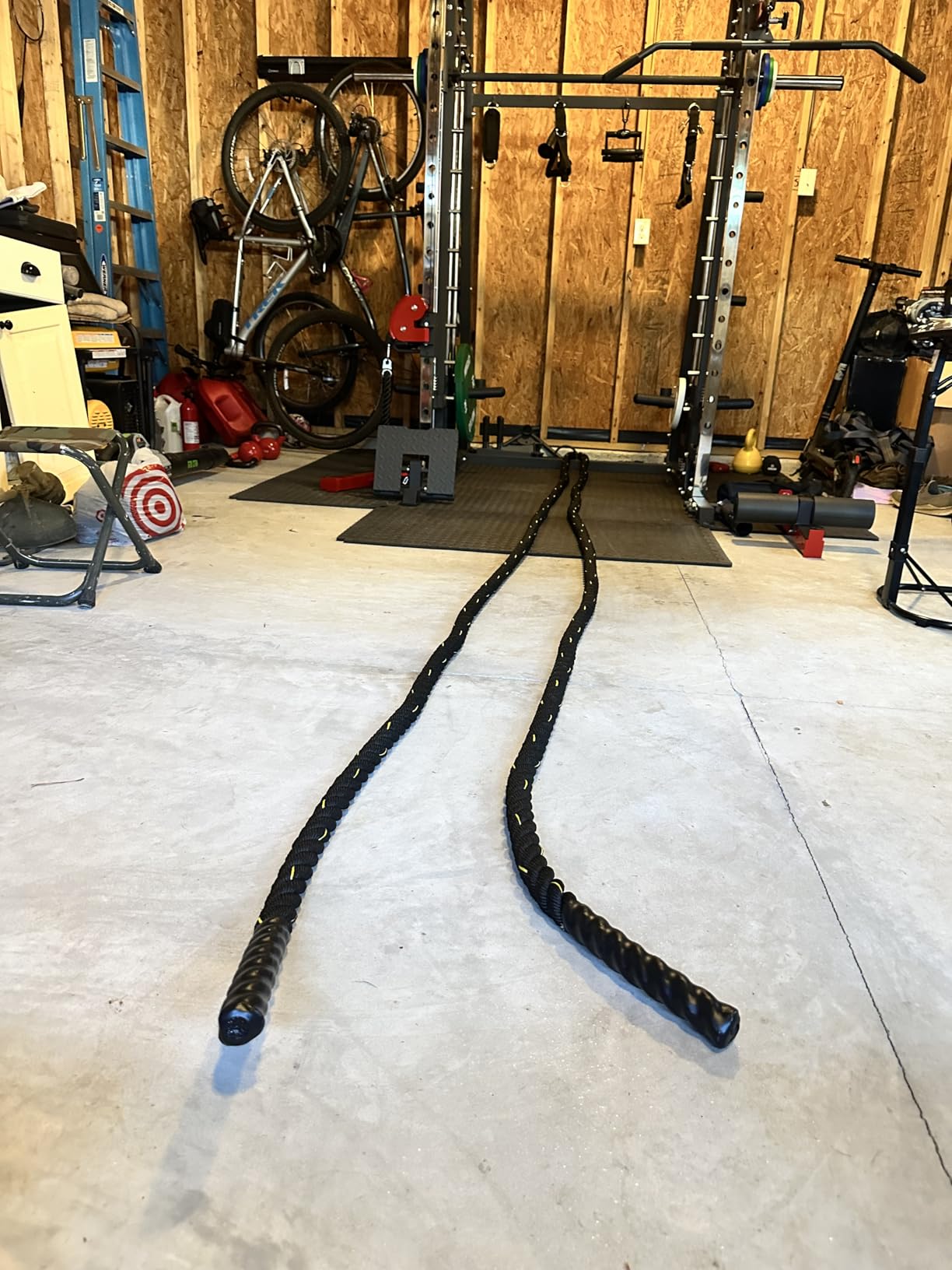 Amazon Basics Battle Rope for Home Gym Workout, Exercise Training Equipment customer photo 2