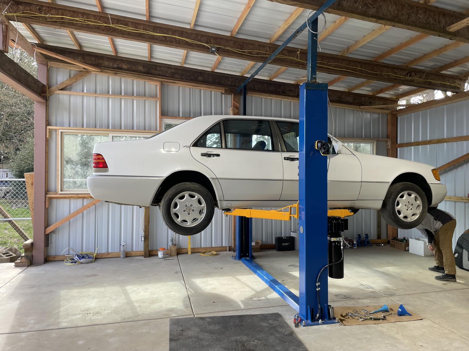 XK L1000 220V 10,000LBS 2 Post Car Lift Auto Car Lift Truck Hoist with 36 Months Parts Replacement customer photo 1