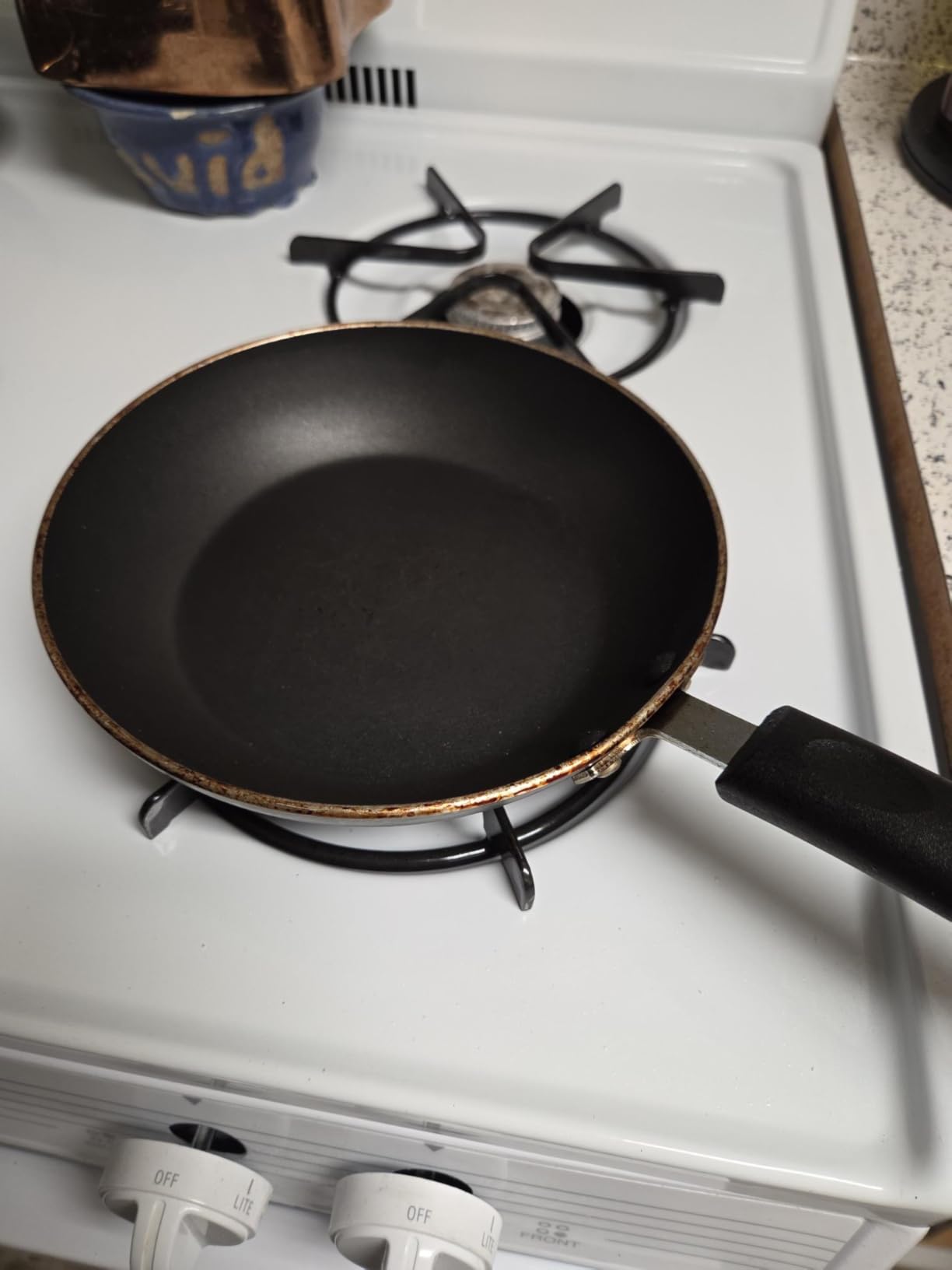 Utopia Kitchen Nonstick Cookware 3 Piece Omelette Pan Skillet Set, Nonstick Frying Pans with Induction Bottom, 8, 9.5 & 11 Inches Frying Pans with Bakelite Handles, PFOA Free, Grey customer photo 1