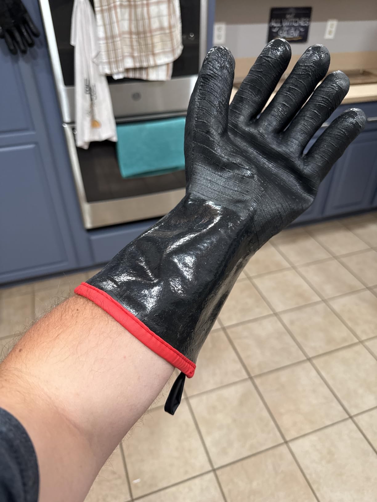 RAPICCA 932°F Heat Resistant BBQ Grill Gloves: Oil Resistant Waterproof for Smoking Grilling Cooking Barbecue Deep Frying Turkey Rotisserie Handling Hot Greasy Meat customer photo 2