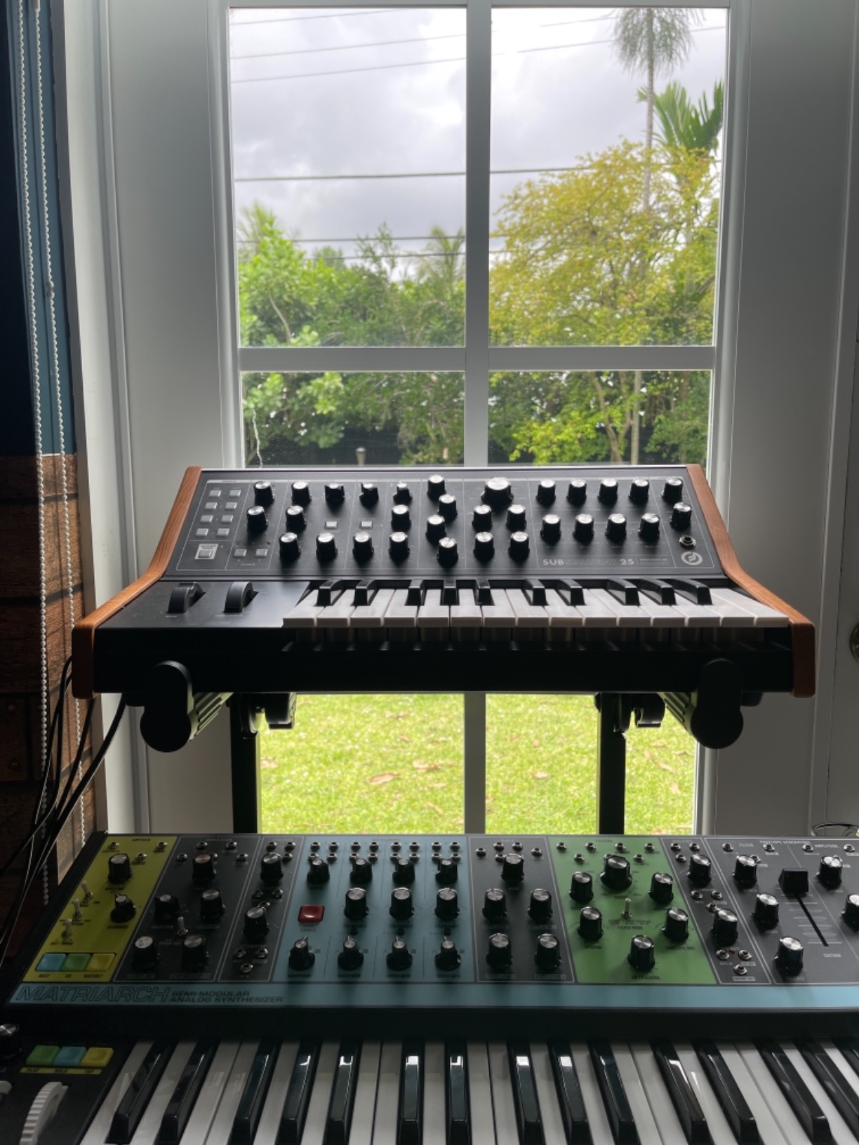 MOOG Subsequent 37 Paraphonic Analog Synthesizer and MIDI Keyboard with 37 Semi Weighted Keys, Headphone Amp, 256 Presets, Screen and Software Editor customer photo 1