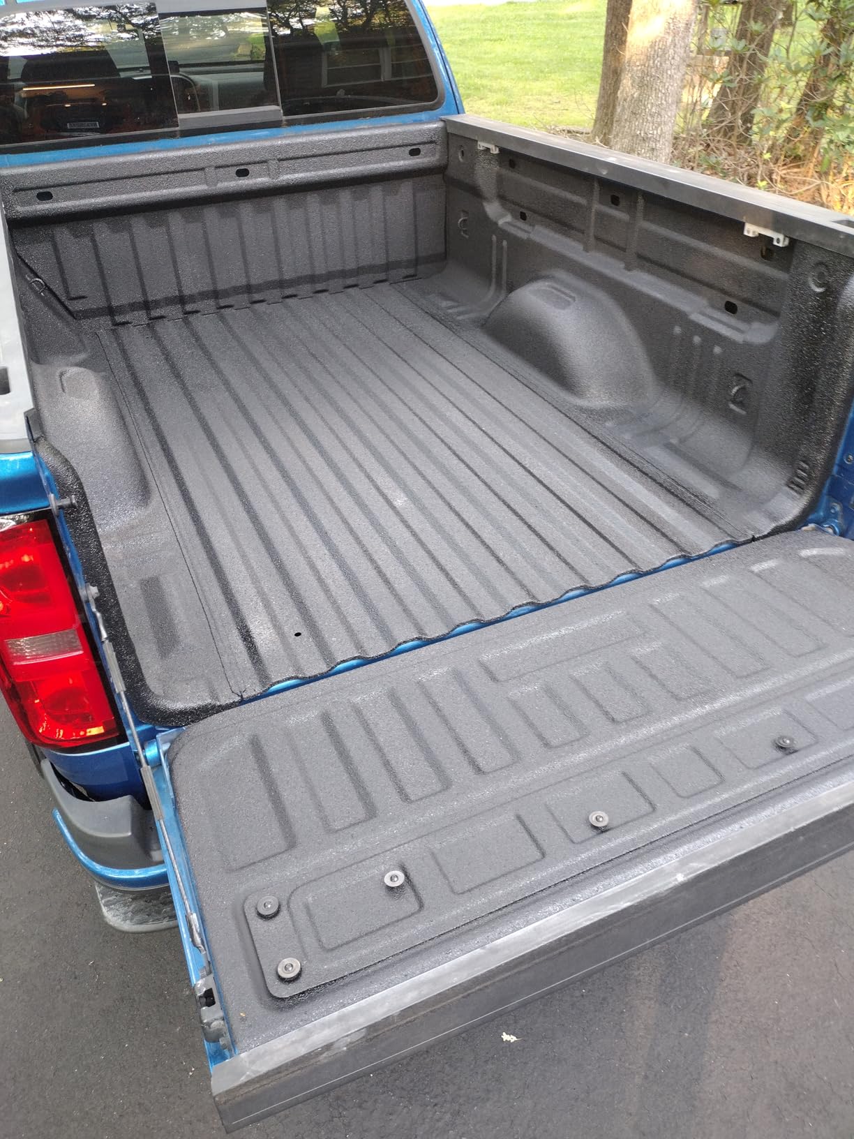 Custom Shop U-Pol Raptor Black Urethane Spray-On Truck Bed Liner Kit w/Free Custom Coat Spray Gun with Regulator, 4 Quarts customer photo 1
