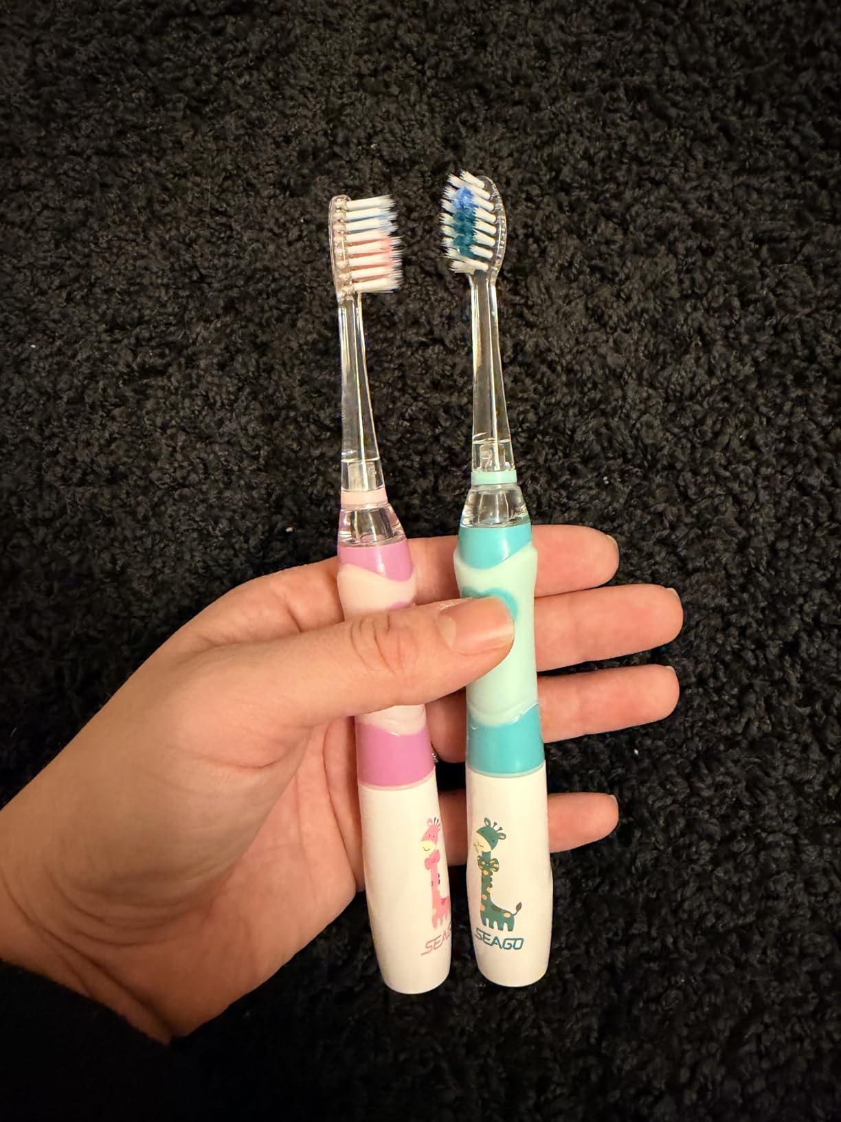 SEAGO Kids Electric Toothbrush with 2 Mins Timer and 4 Replacement Brush Heads, Rainbow LED Light Make Brushing Fun, Pink Color Girls Battery Powered for 4-12 Years Old customer photo 2