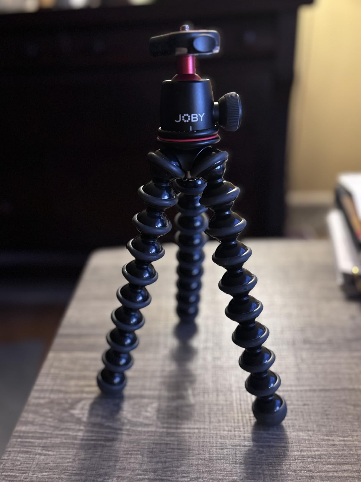 JOBY GorillaPod Compact Tripod Kit with Ballhead for Mirrorless Cameras up to 2.2 lbs. Black/Charcoal. customer photo 1