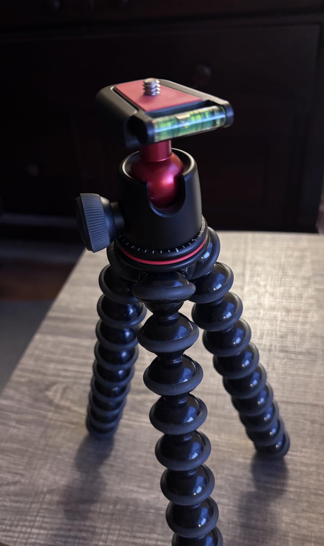 JOBY GorillaPod Compact Tripod Kit with Ballhead for Mirrorless Cameras up to 2.2 lbs. Black/Charcoal. customer photo 2
