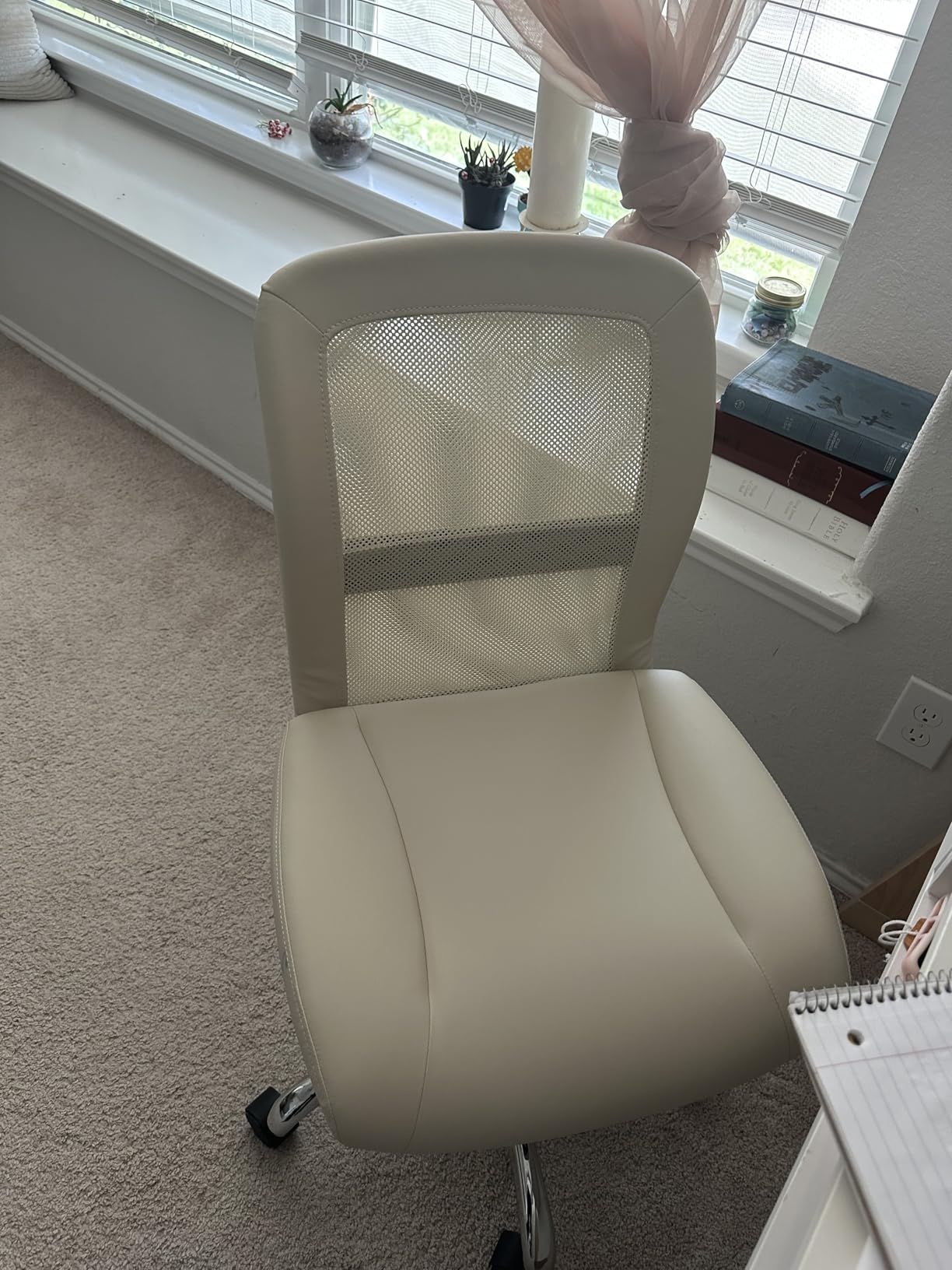 Serta Essential Armless Task Chair, Small Desk Chairs with Wheels, Breathable Mesh Back and Faux Leather, Quality Foam Cushion Seat for Comfort, Minimal Design customer photo 2