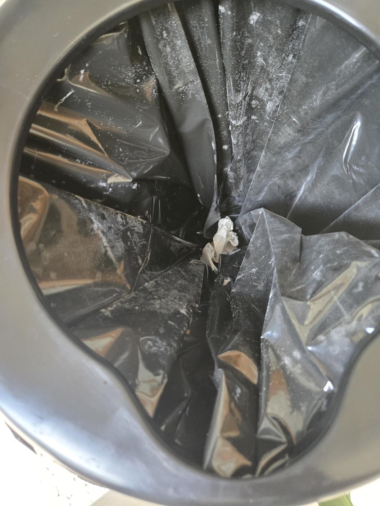 Camco Portable Toilet Bucket with Seat & Lid - 5-Gallon Camping Toilet with Bag Liners & Carry Handle - Lightweight, Easy to Clean, Durable - Ideal for Outdoor, RV, Hunting & Emergency Use (41549) customer photo 2