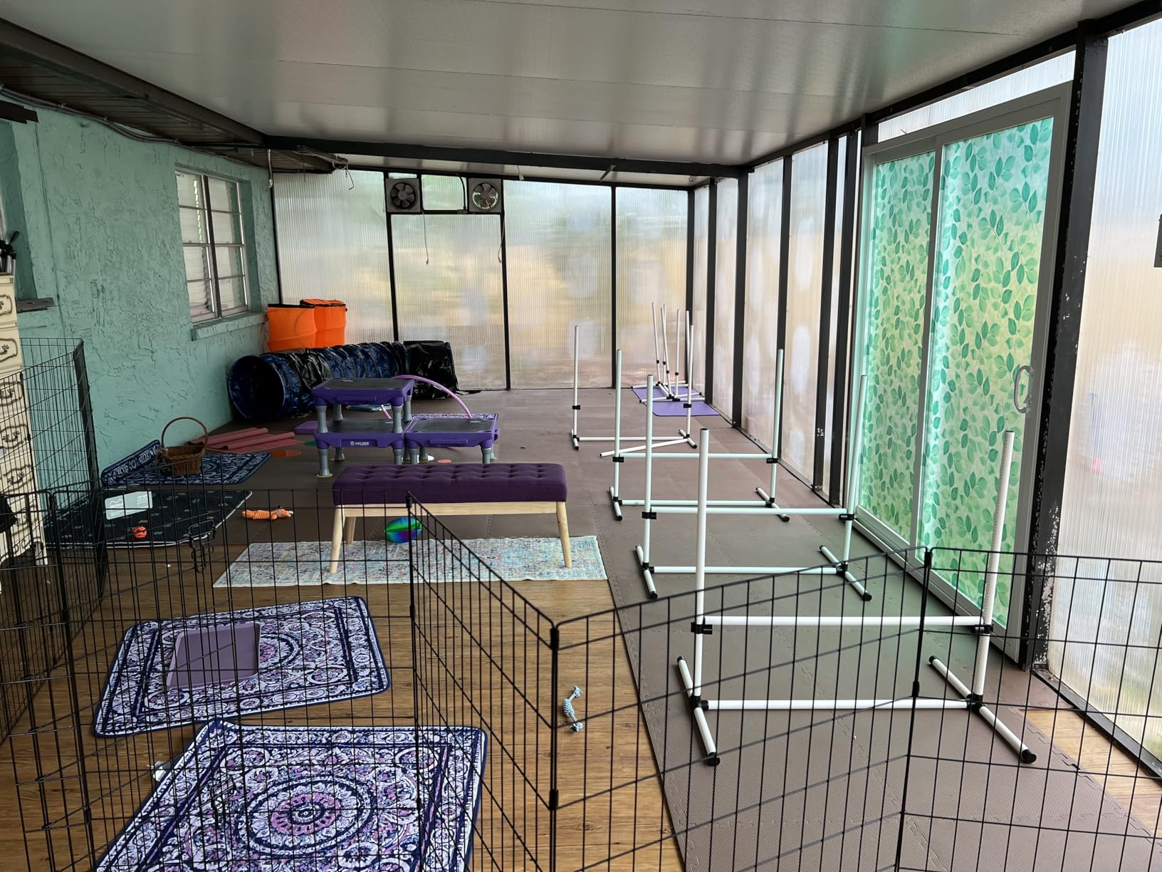 PawHut 4 Piece Dog Agility Training Equipment for Dog Agility Course with Adjustable Height Jump Bars, Included Carry Bag, & Displacing Top Bar, White customer photo 2