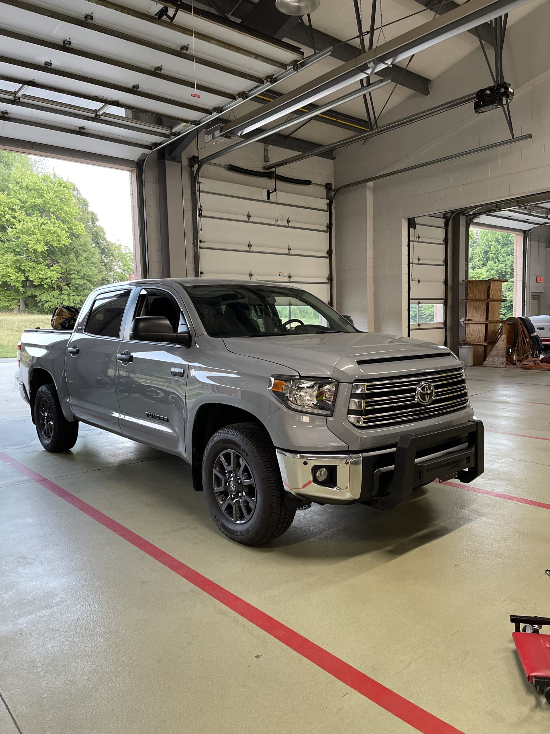 TAC Modular Bull Bar Compatible with 2007-2021 Toyota Tundra | 2008-2022 Sequoia Truck Pickup Fine Textured Black Front Bumper Brush Guard (Predator Mesh Version) customer photo 1