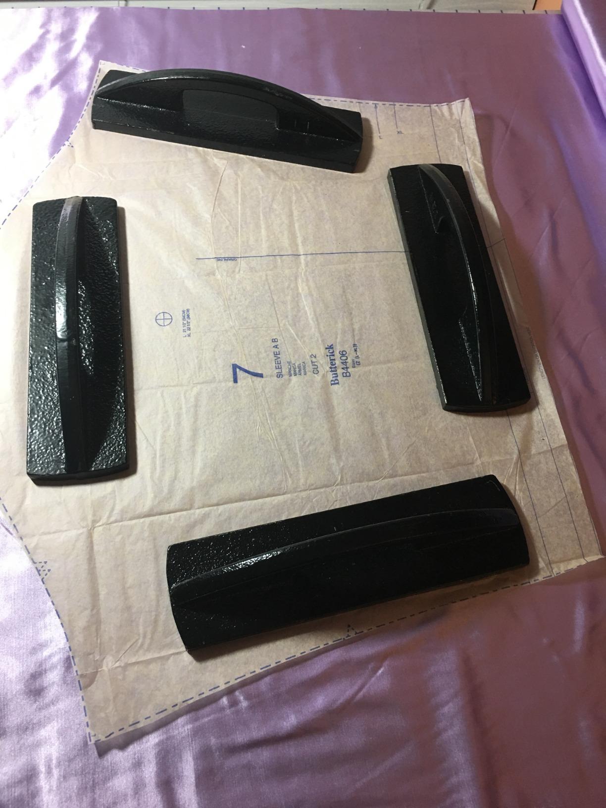 2 Heavy-Duty Pattern Weights (9