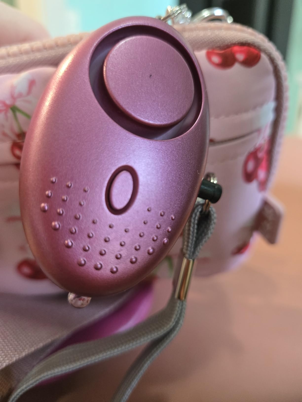 Personal Alarm for Women 140DB Emergency Self-Defense Security Alarm Keychain with LED Light for Women Kids and Elders-2 Pack (Gold & Purple) customer photo 2