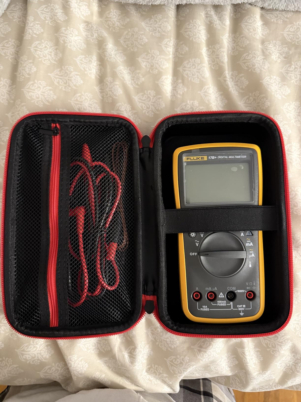 Fluke 17B+ Digital Multimeter, for Electrical Applications, Measures AC/DC Voltage 1000V, Current Measurements to 10A, Resistance, Continuity, Diode, Capacitance, Frequency, and Temperature Testing customer photo 2