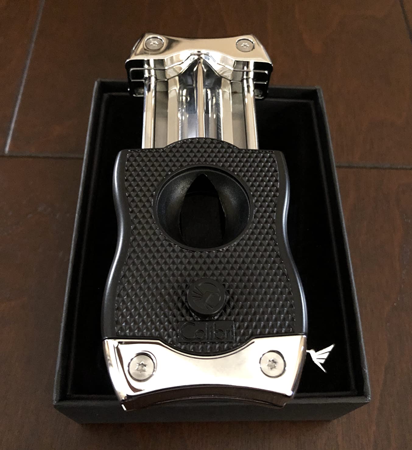 Colibri Premium SV-Cut 2 in 1 Cigar Cutter - Ergonomic Stainless Steel V-Cut and Straight Cut Style Spring-Loaded Blade, Ideal for up to 60+ Ring Gauge - Gift for Cigar Enthusiasts (Chrome & Black) customer photo 2