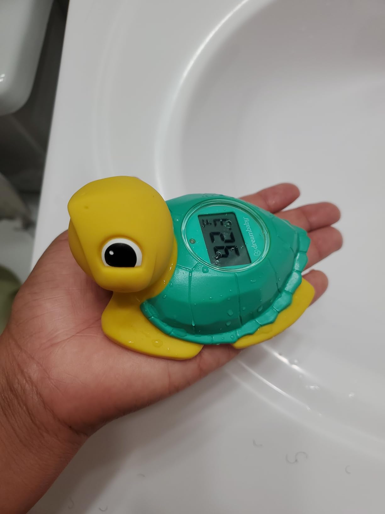 Dreambaby Baby Bath & Room Thermometer - Floating Turtle Toy for Water Temperature Monitoring - Turtle Temperature Monitoring for Newborns, Infants, and Toddlers with Fahrenheit Display customer photo 2