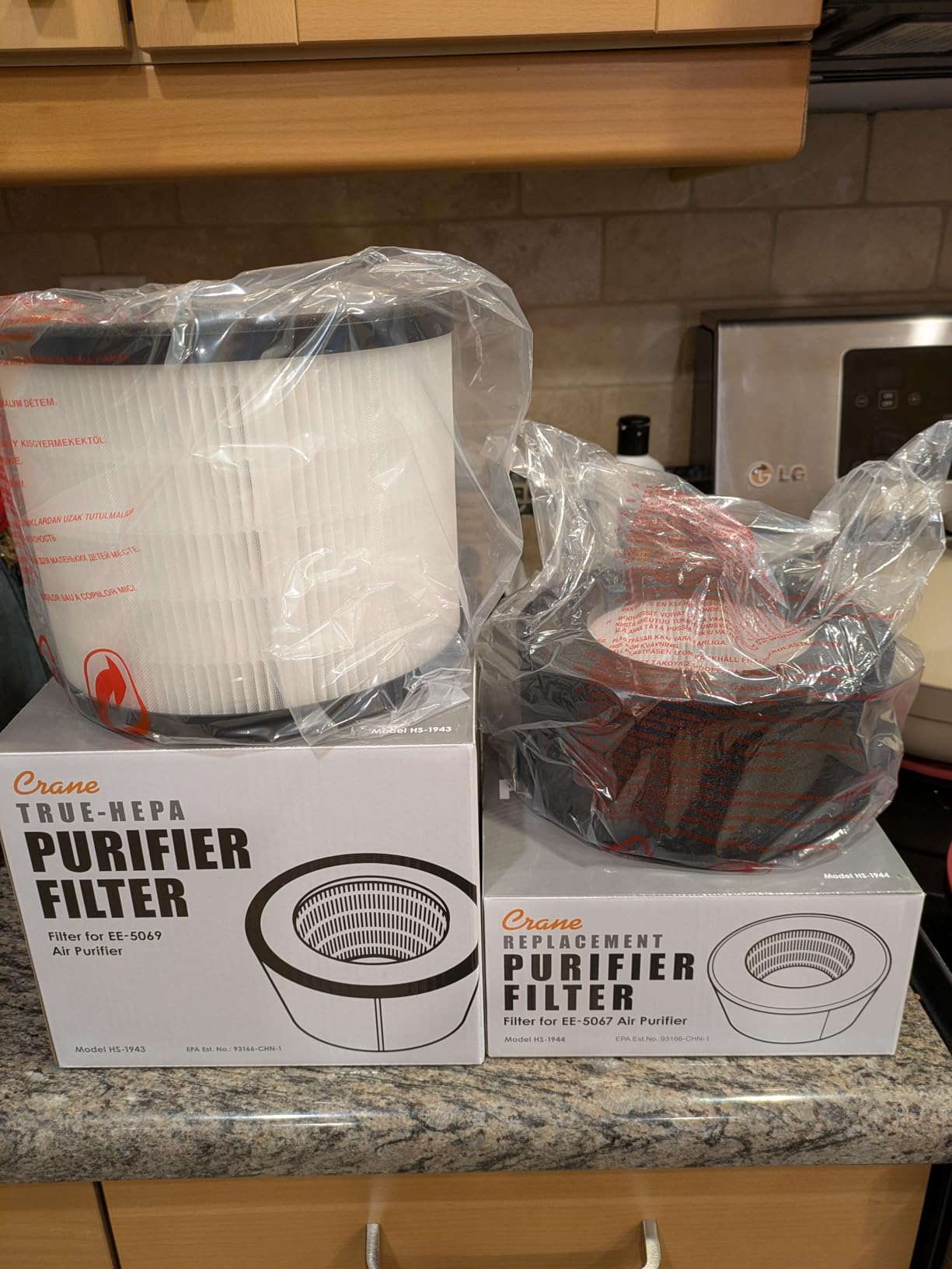 Crane Air Purifier with True HEPA Filter, UV Light, 250 Sq Feet Coverage, Timer Function, Sleep Mode, Washable Particle Filter, EE-5067 customer photo 2