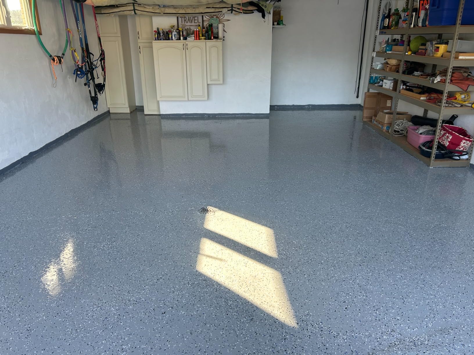 Rust-Oleum 317284 RockSolid Polycuramine Garage Floor Coating, 2.5 Car Kit, High Gloss Dark Gray customer photo 1