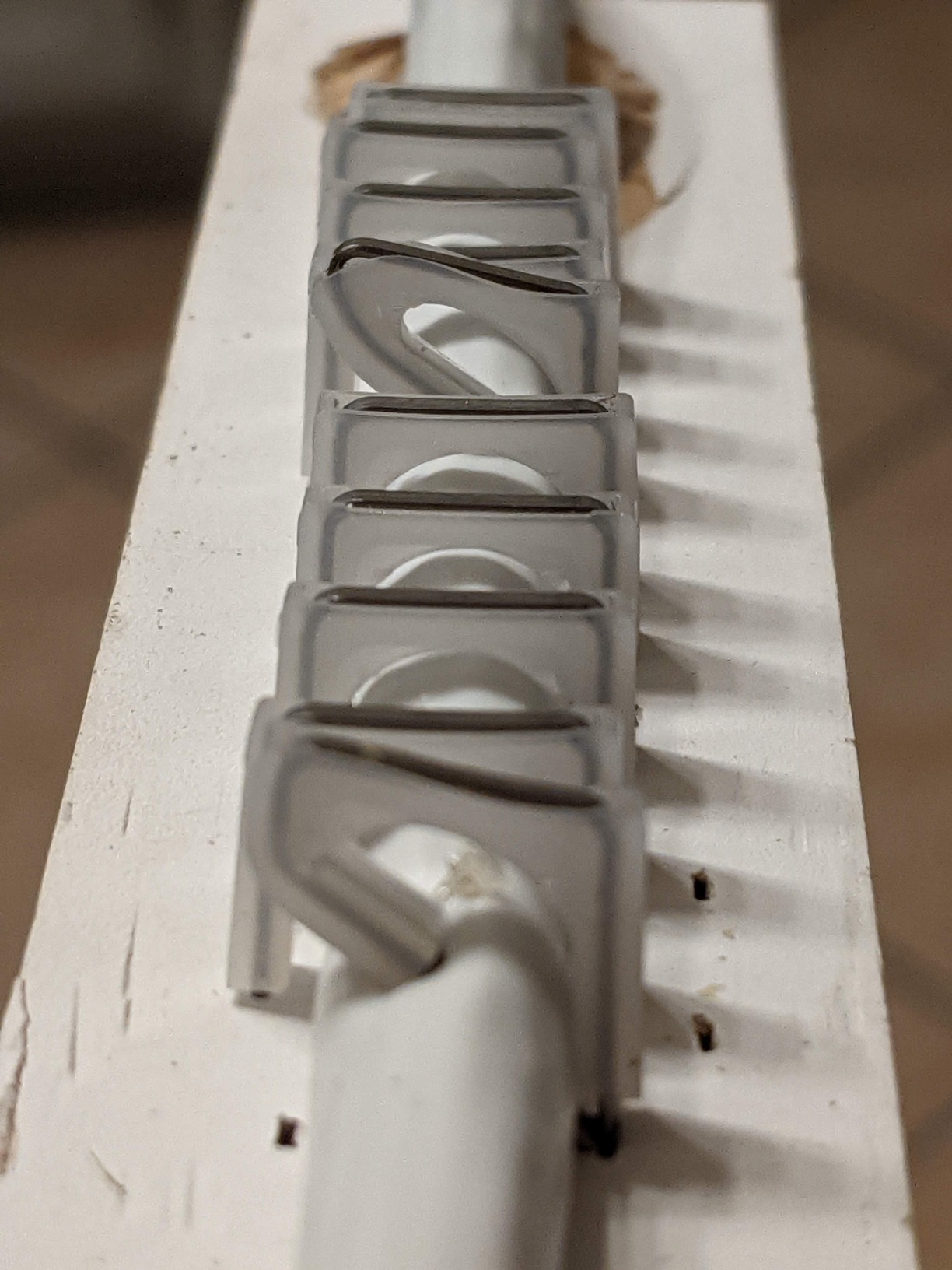 Surebonder TRIGGERFIRE Cable Tacker Staple Gun, Safely Secure Varying Low Voltage Wire Types - Coax RG6, RG59 and Ethernet Cat-5 - Two Modes: Trigger and Normal (5659) customer photo 1