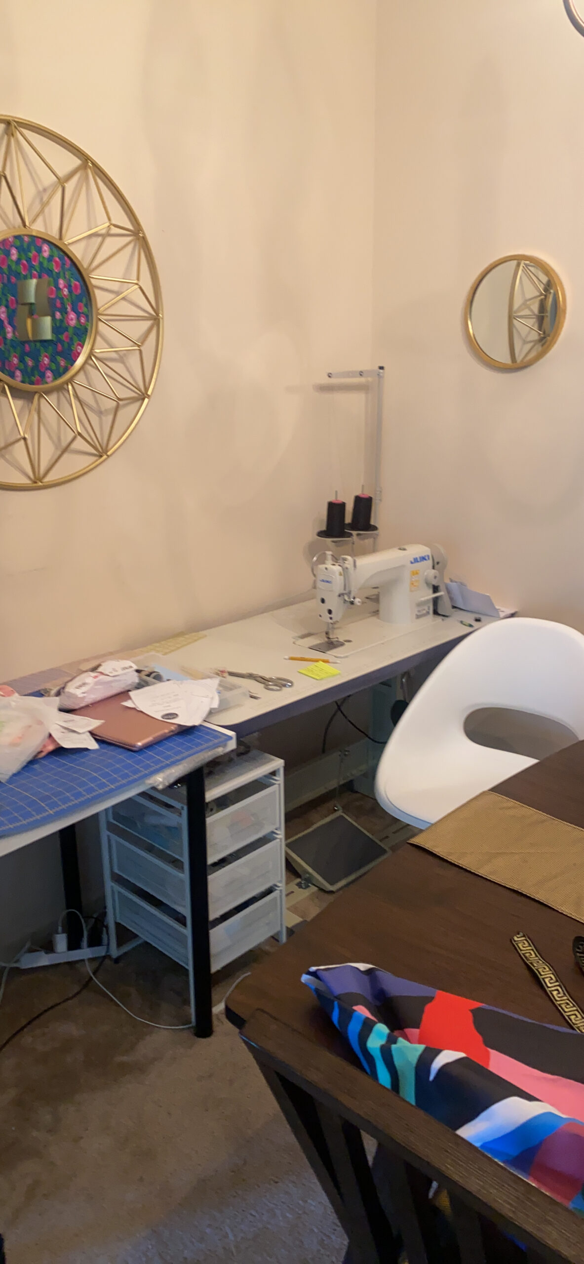 Juki DDL8700 LockStitch Industrial Sewing Machine,Table,Servo Motor,Lamp. Not Assembled customer photo 1