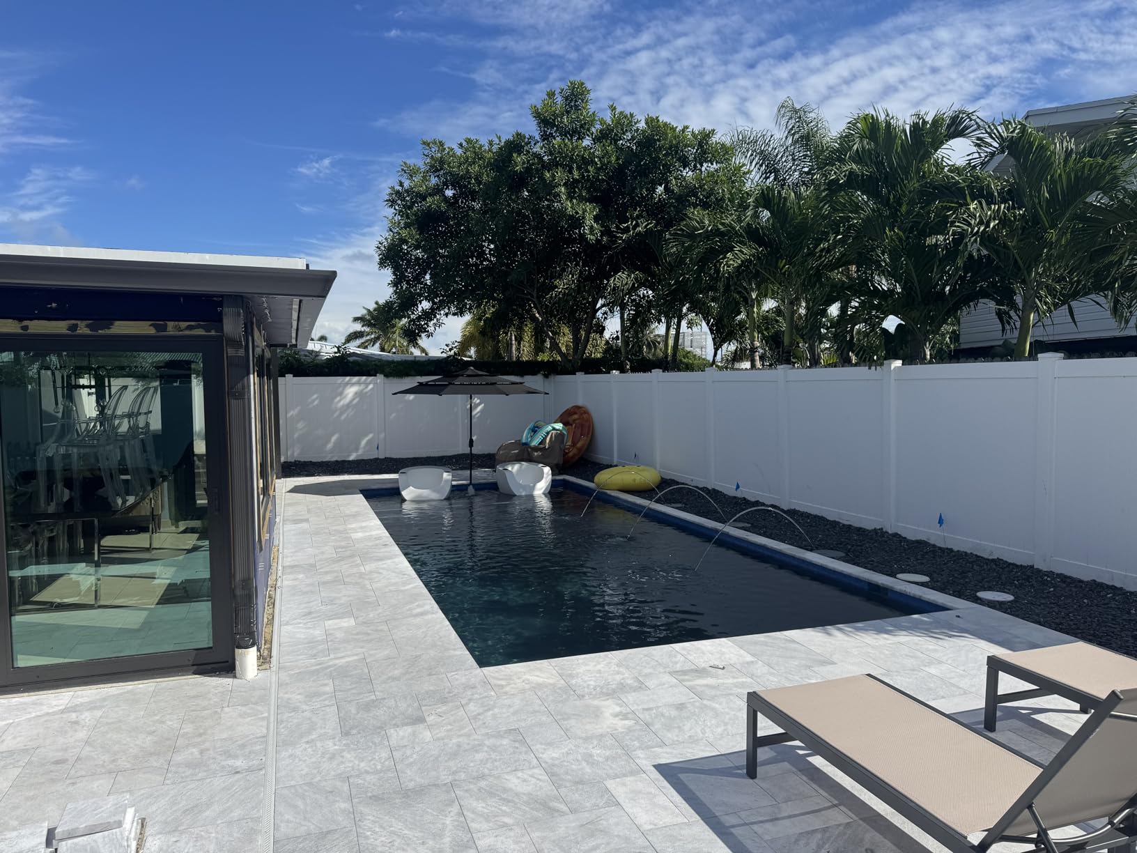 EliteShade USA 10-Year-Non-Fading 9Ft 3 Tiers Market Umbrella Patio Umbrella Outdoor Table Umbrella with Ventilation, Antique Beige customer photo 1