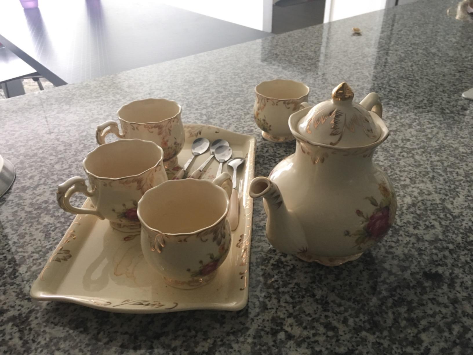 YOLIFE Porcelain Tea Set Vintage Rose, Tea Cups with Teapot, Serving Tray and Teaspoon Service for 4, Suitable for Tea Party Gifts customer photo 2