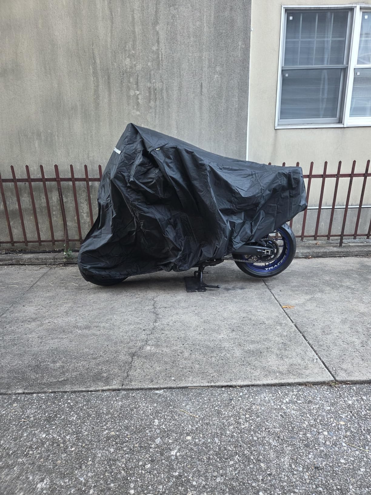 Nelson Rigg USA Defender Extreme Motorcycle Cover; Waterproof; Outdoor All Weather; Fade Resistant; Ventilated; Reflective; Lock Grommets; Storage Bag (XX-Large) customer photo 1